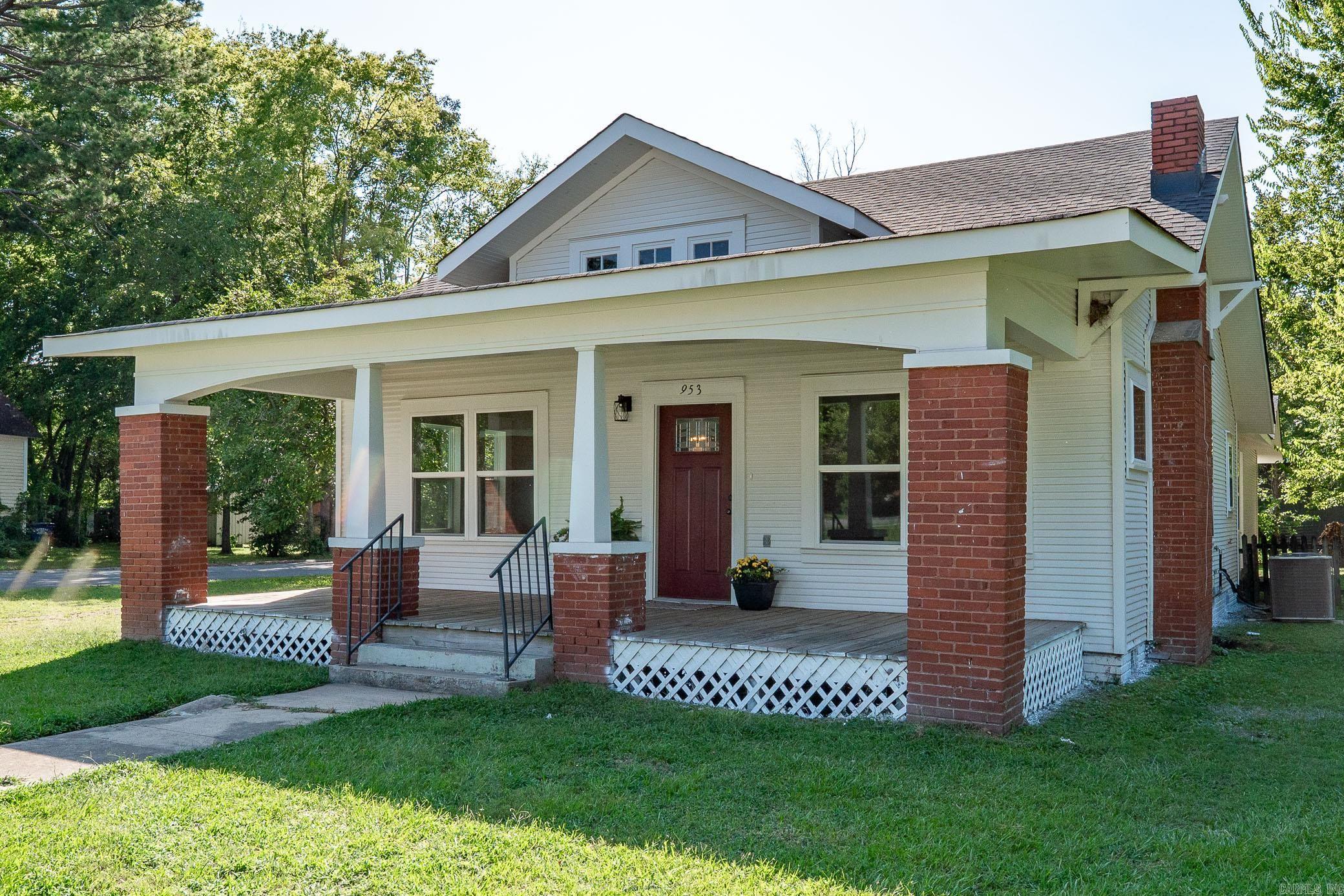 953 Watkins Street Conway, AR 72034