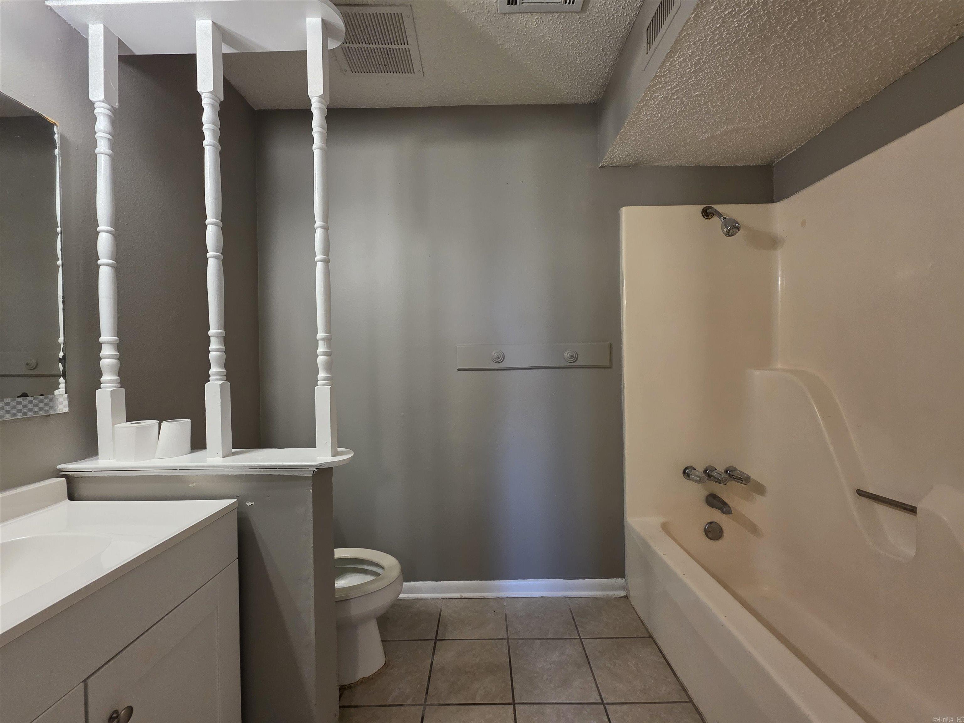 2608 S Belair  Pine Bluff, AR