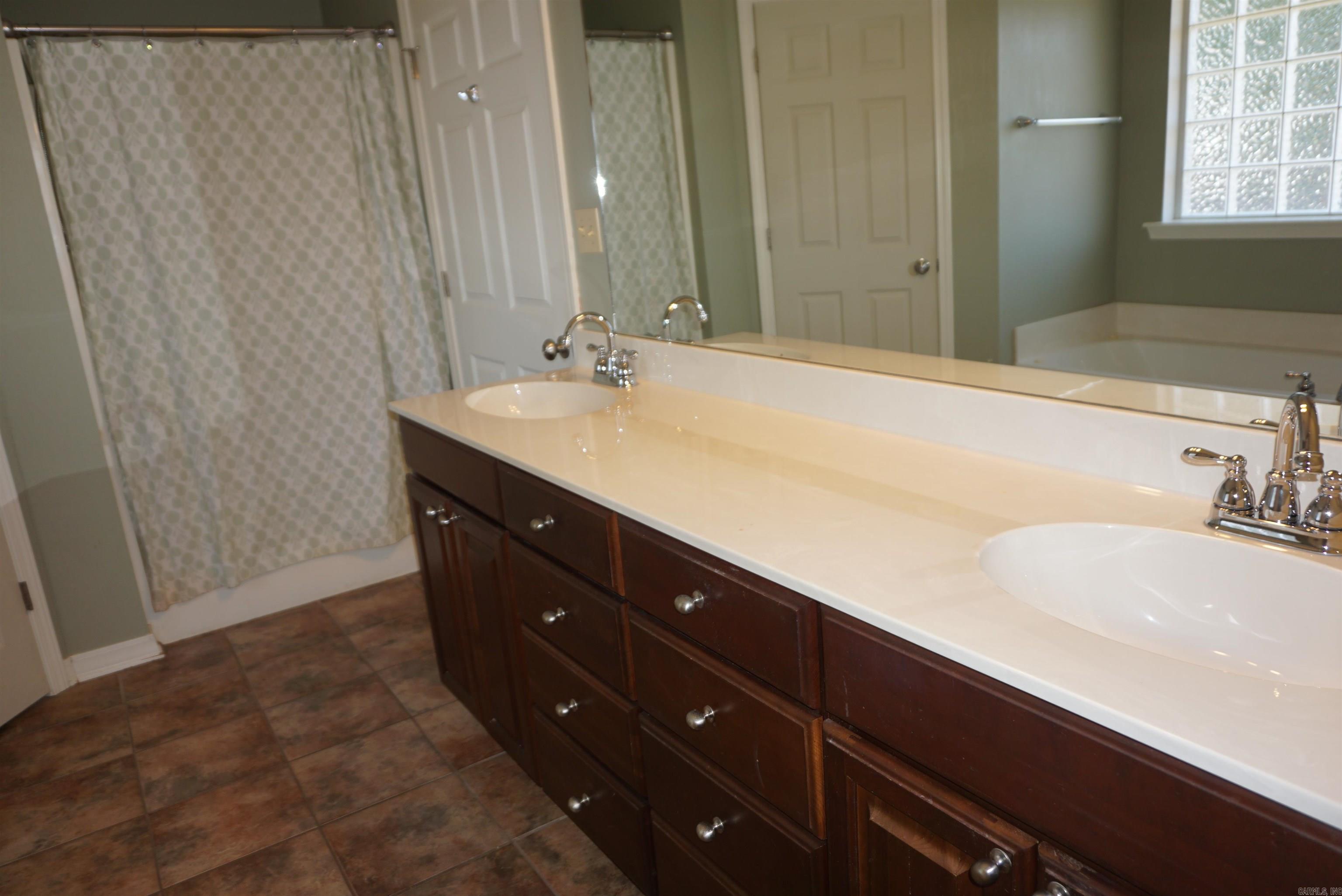 1408 Sydney  Searcy, AR