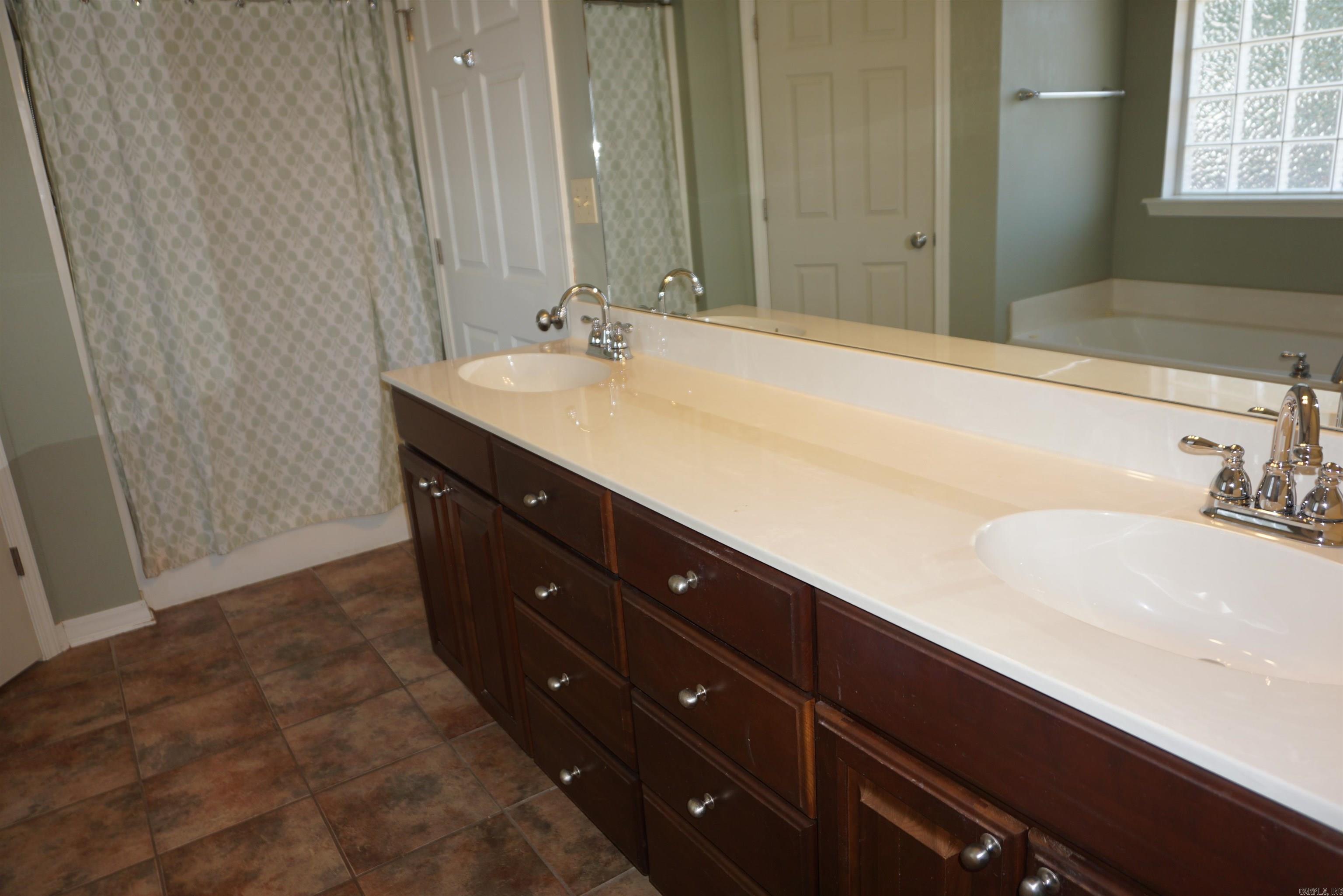 1408 Sydney  Searcy, AR