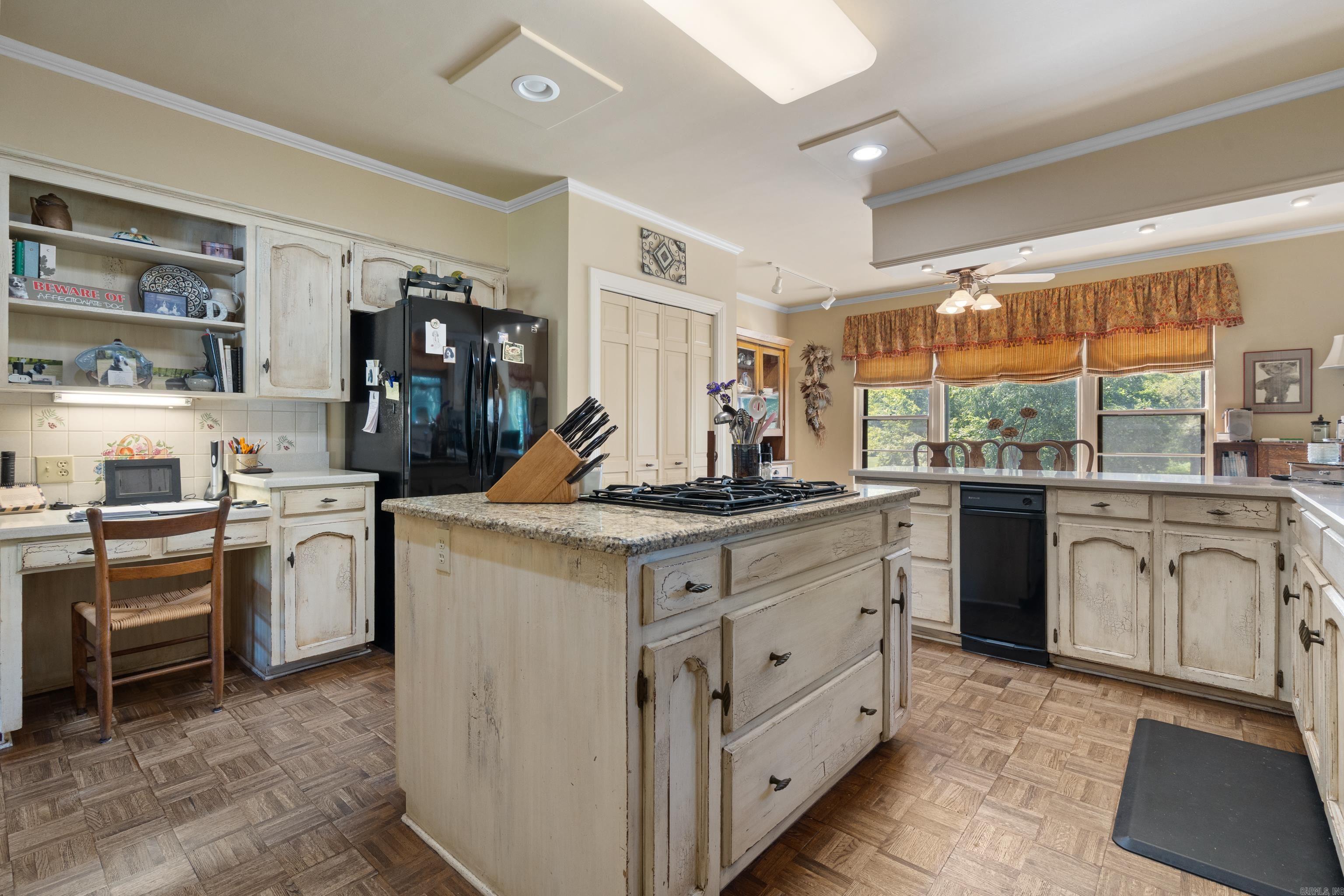 2724 Malvern Avenue Hot Springs, AR 71901