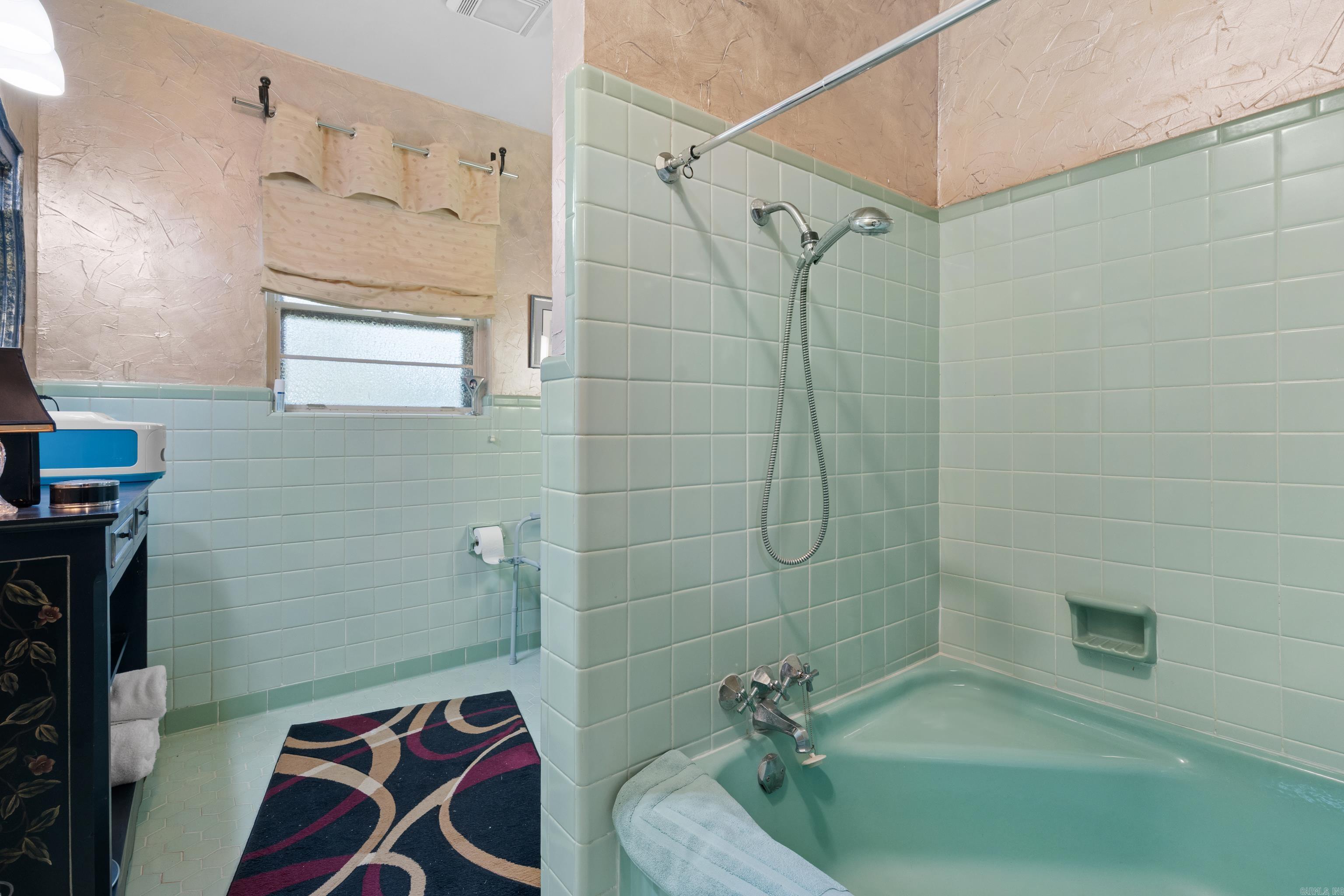 2724 Malvern Avenue Hot Springs, AR 71901