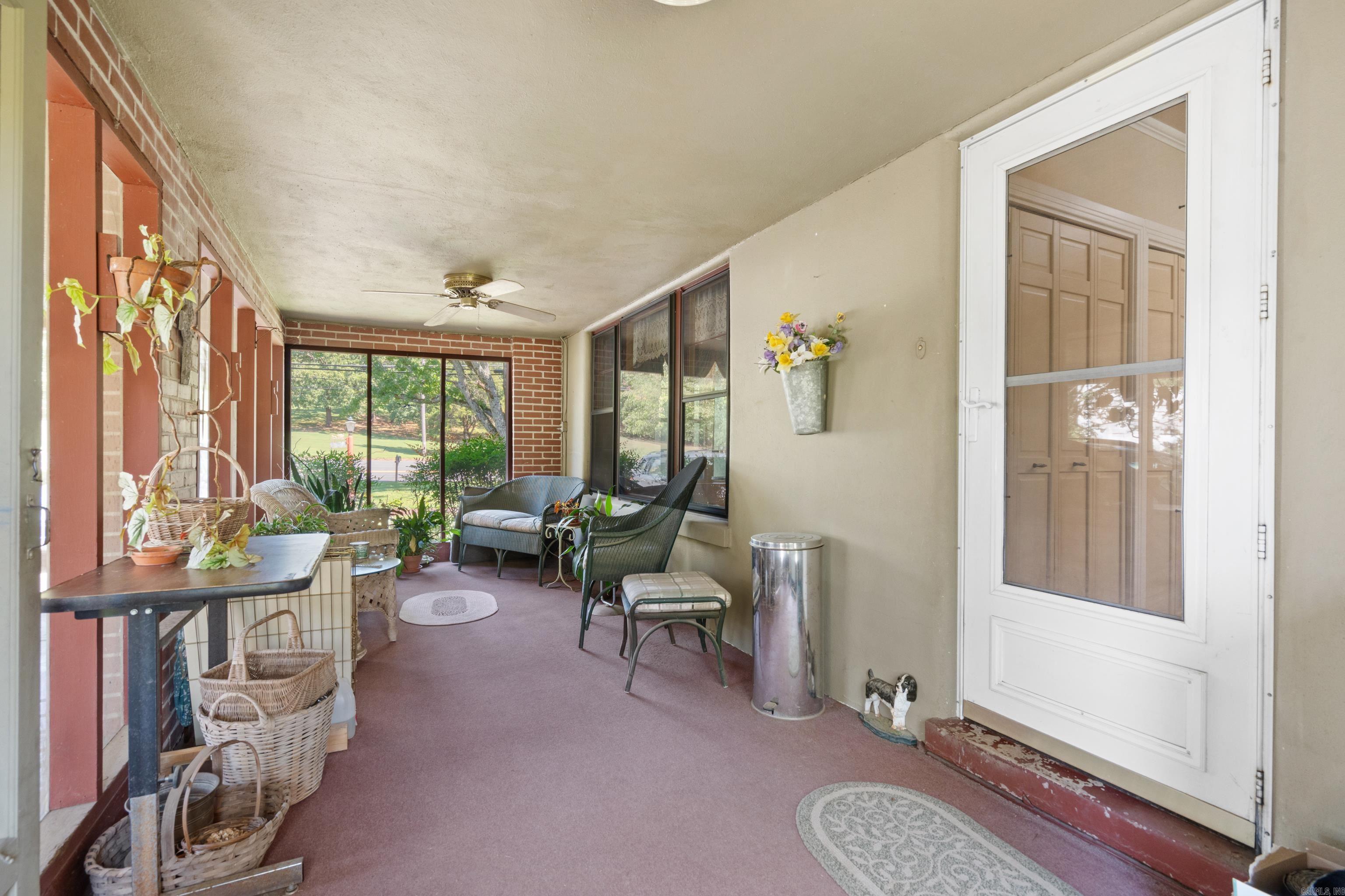 2724 Malvern Avenue Hot Springs, AR 71901