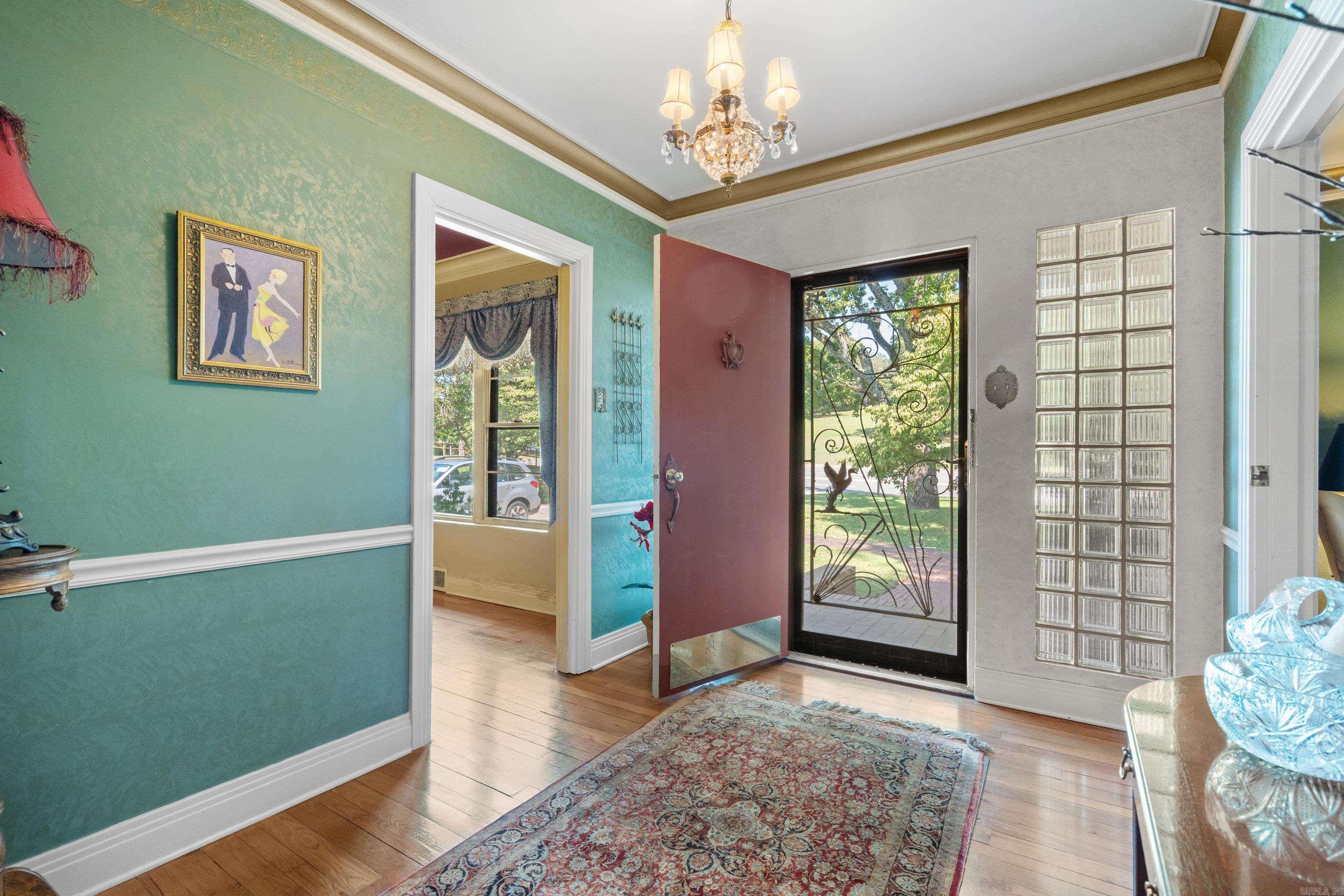 2724 Malvern Avenue Hot Springs, AR 71901