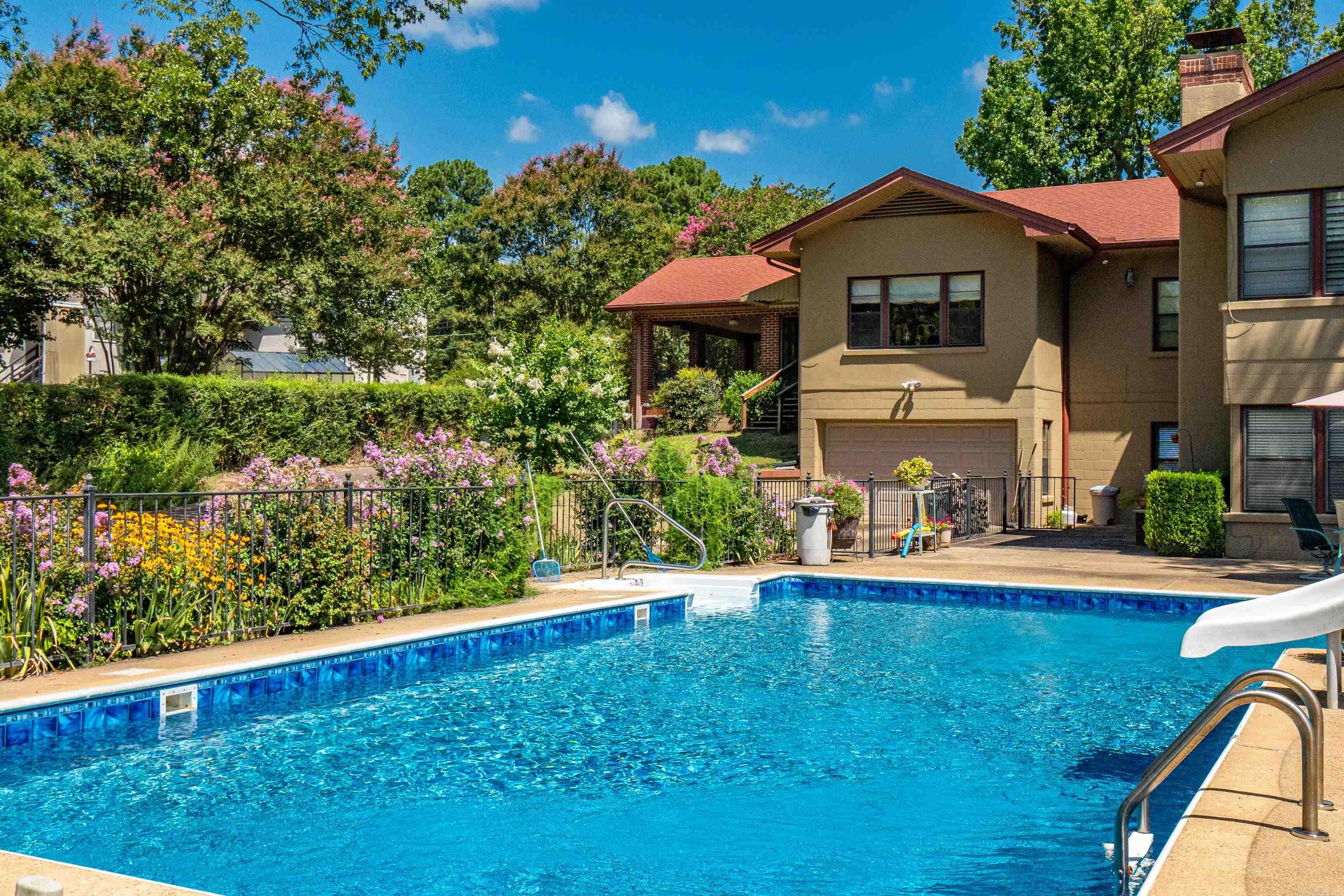 2724 Malvern Avenue Hot Springs, AR 71901