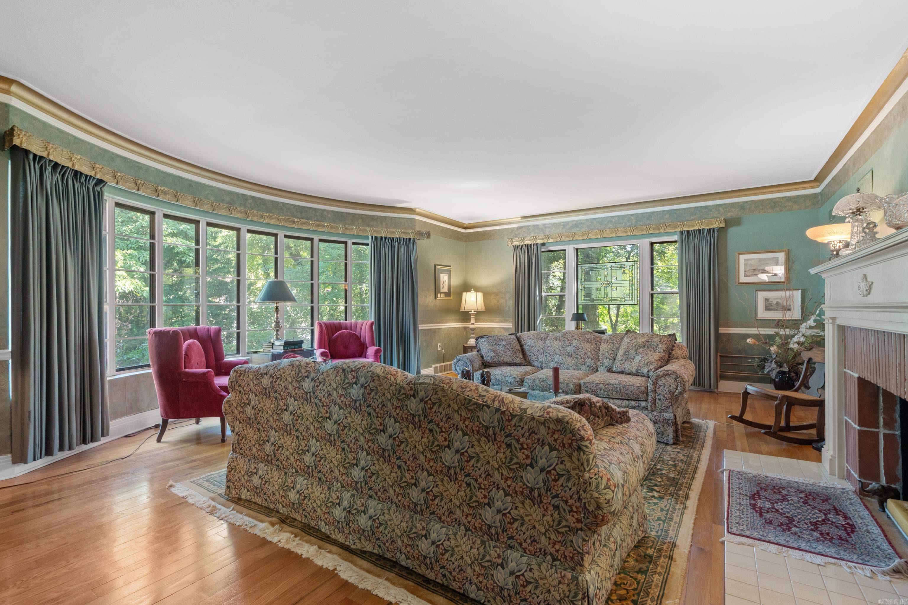 2724 Malvern Avenue Hot Springs, AR 71901