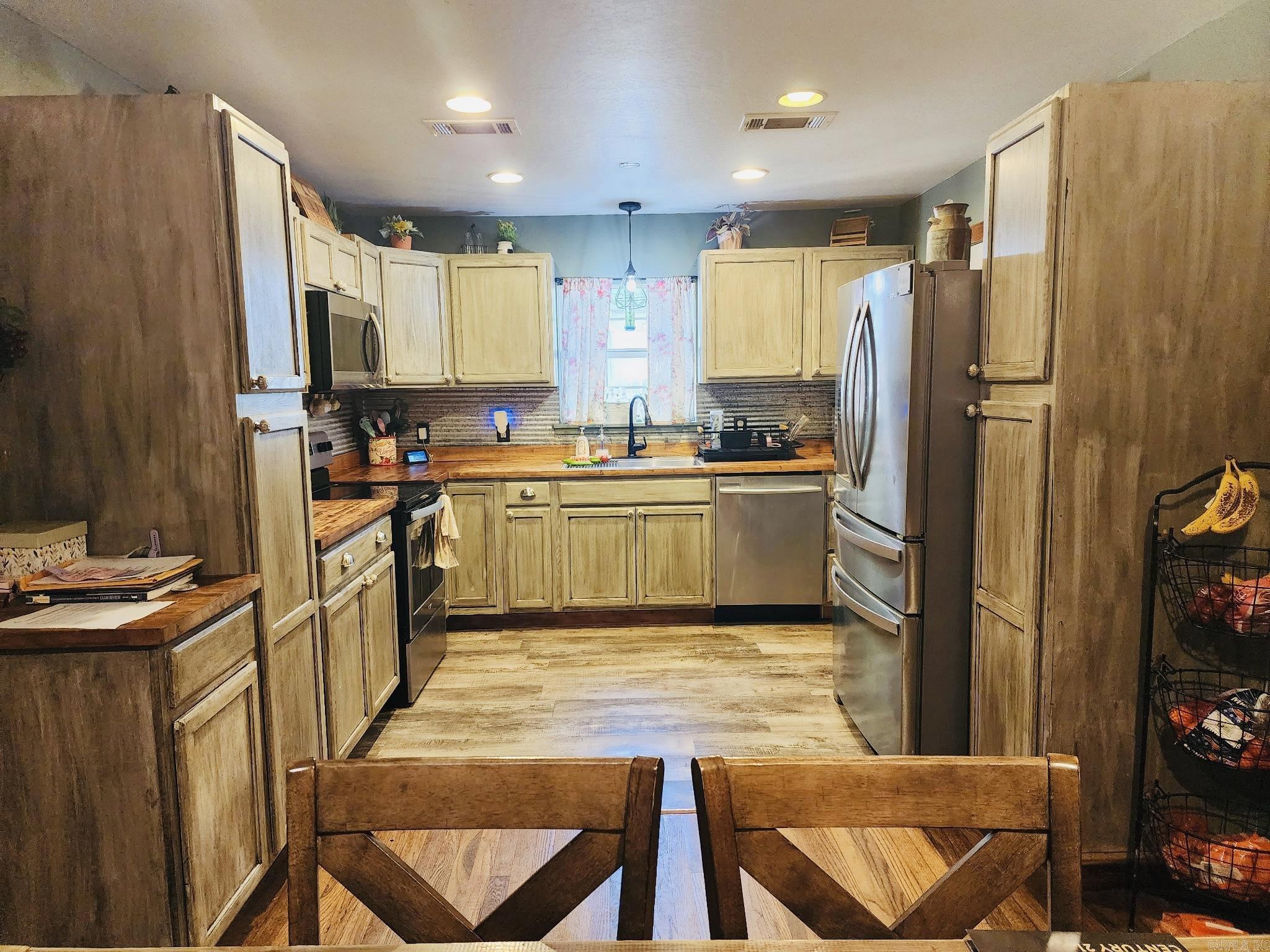 207 Polk Street S  Mena, AR