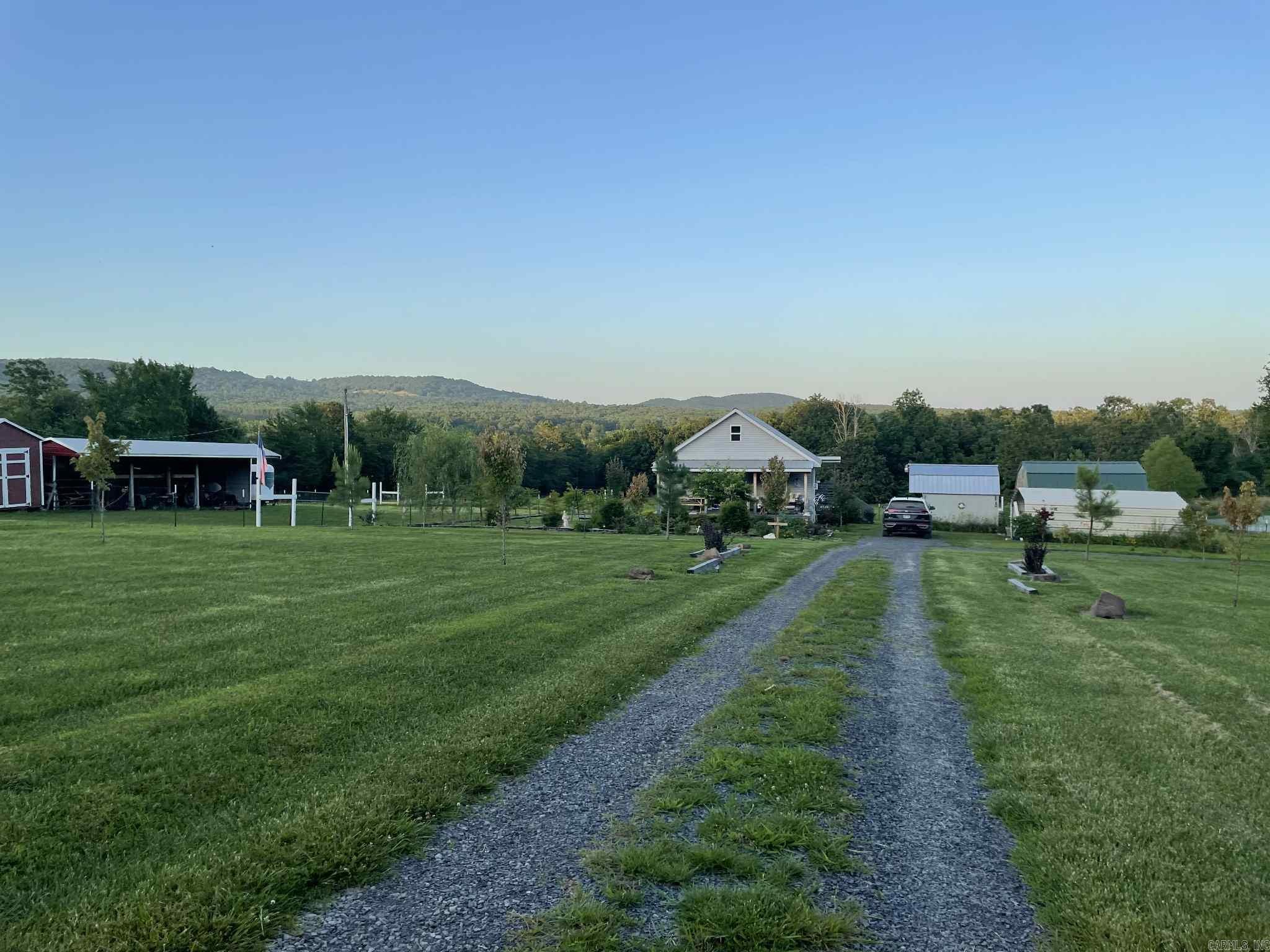 2462 Hilltop Road Marshall, AR 72650