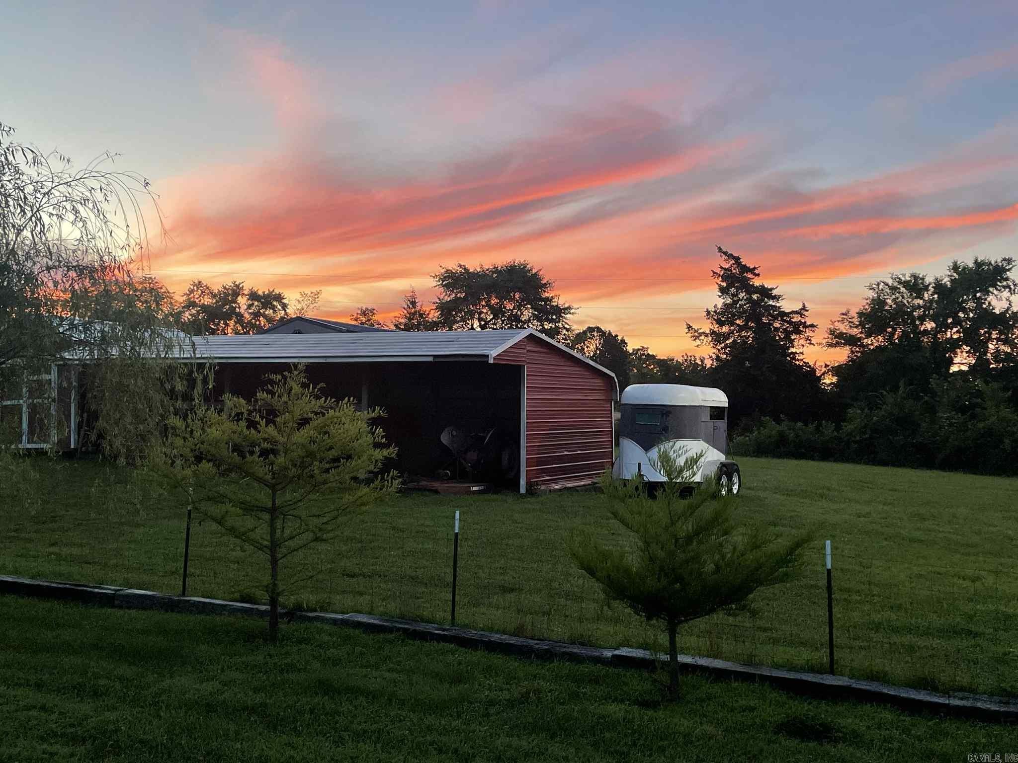 2462 Hilltop Road Marshall, AR 72650