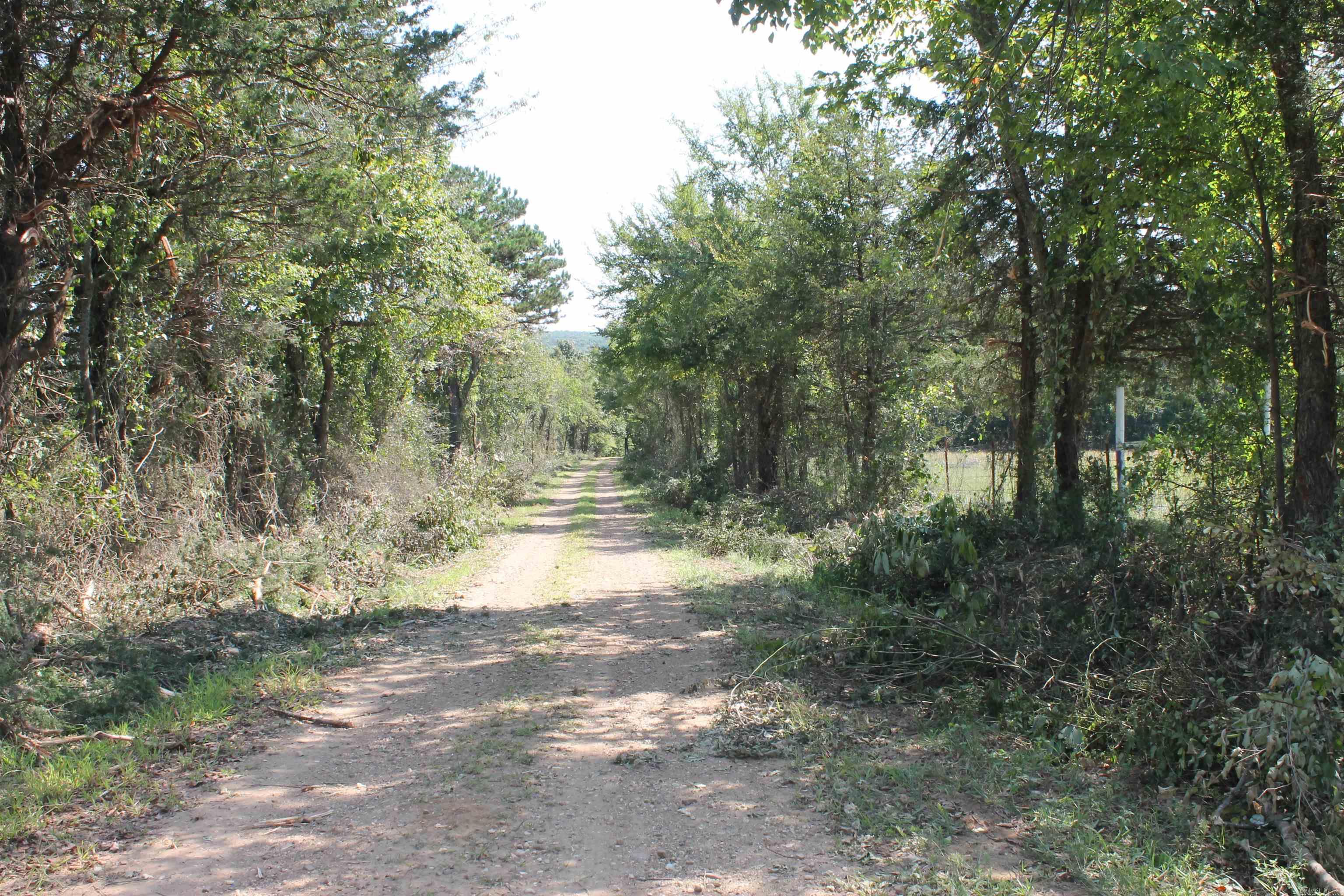 2462 Hilltop Road Marshall, AR 72650