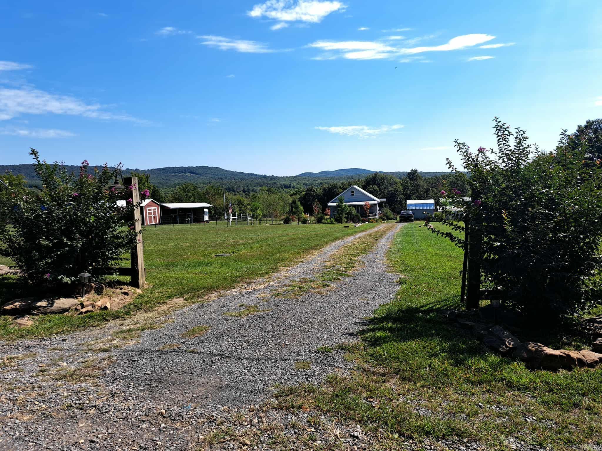 2462 Hilltop Road Marshall, AR 72650