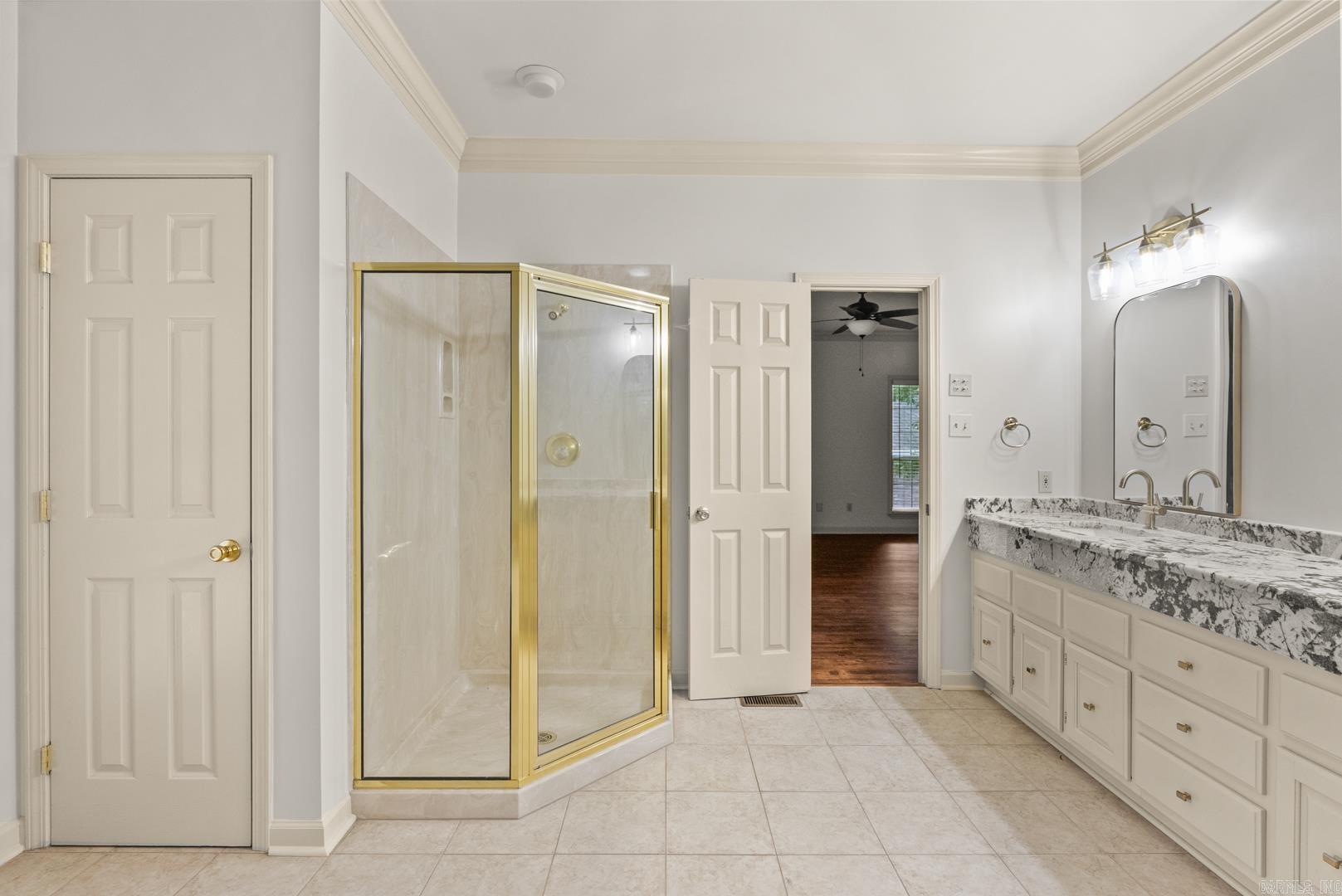 13818 Longtree Drive Little Rock, AR 72212