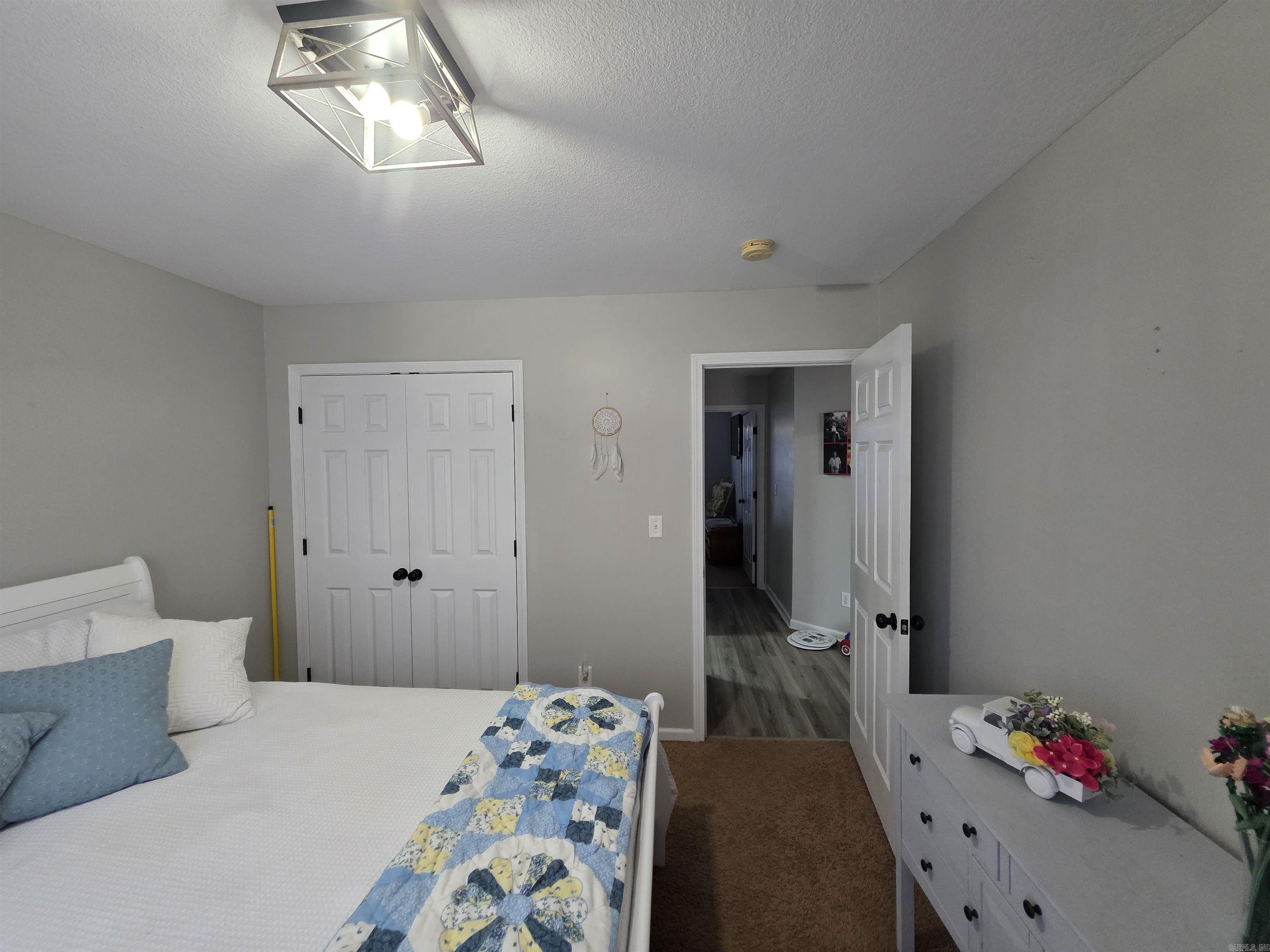 6024 Whitecliff  Jonesboro, AR