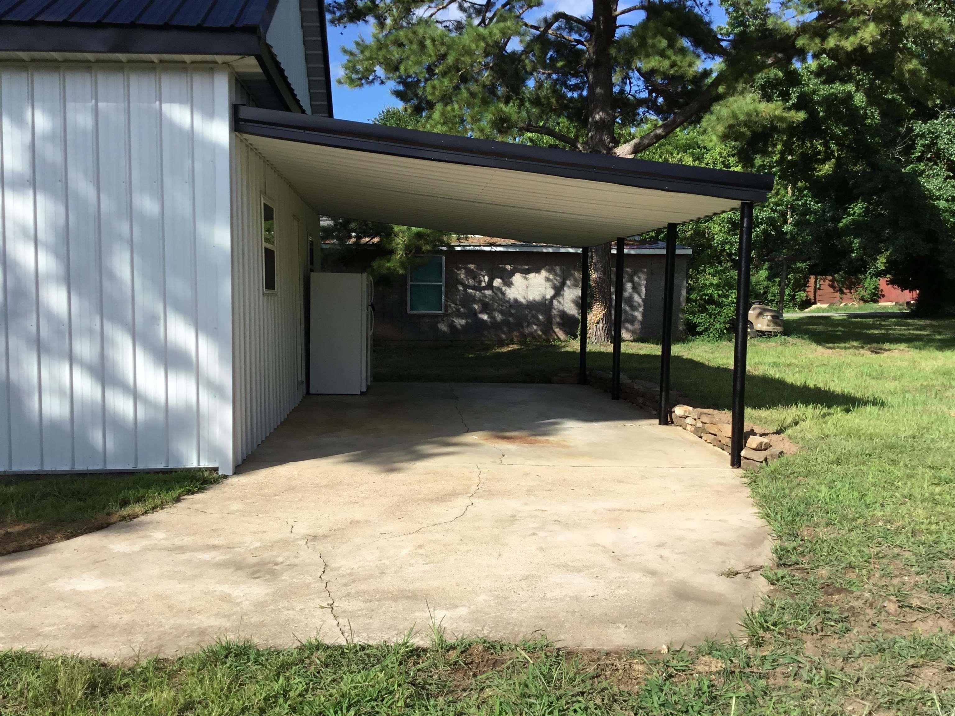 610 Cypress Street Leslie, AR 72645