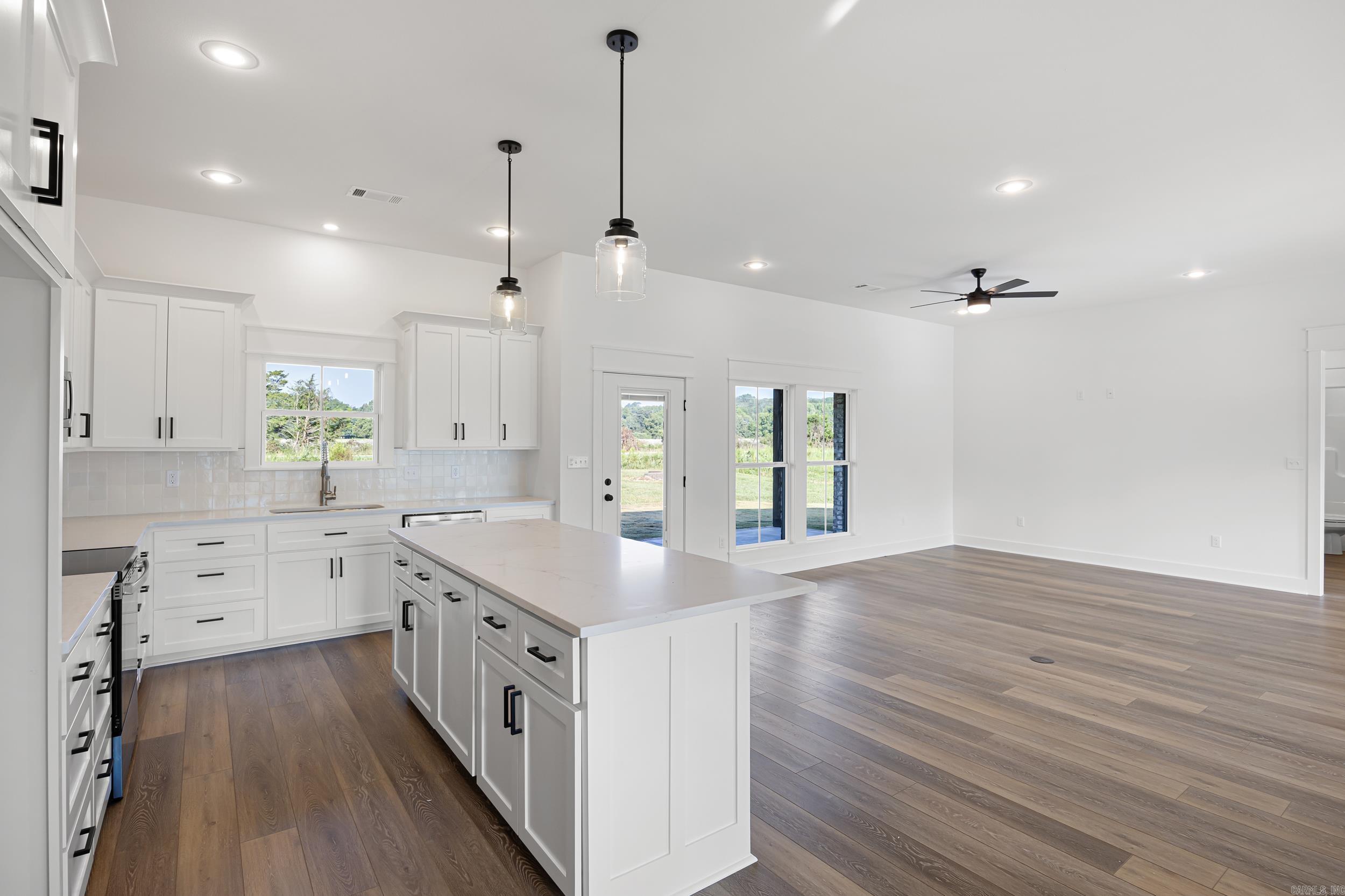 30 Sunny Drive Morrilton, AR 72110-1556