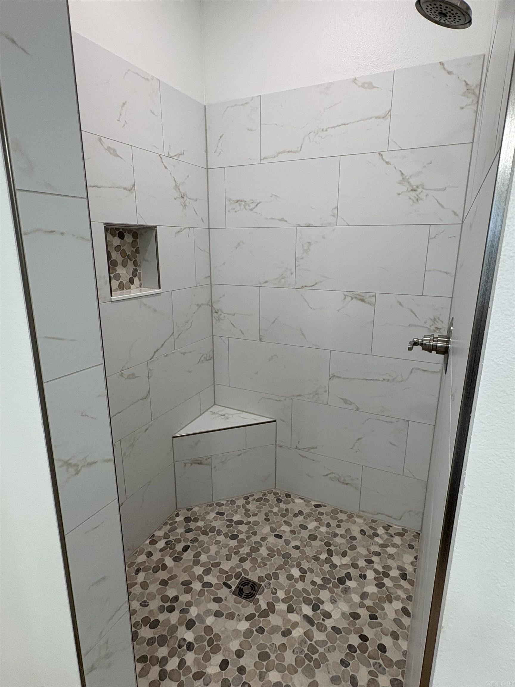 1 Dragonfly Cove Greenbrier, AR 72058