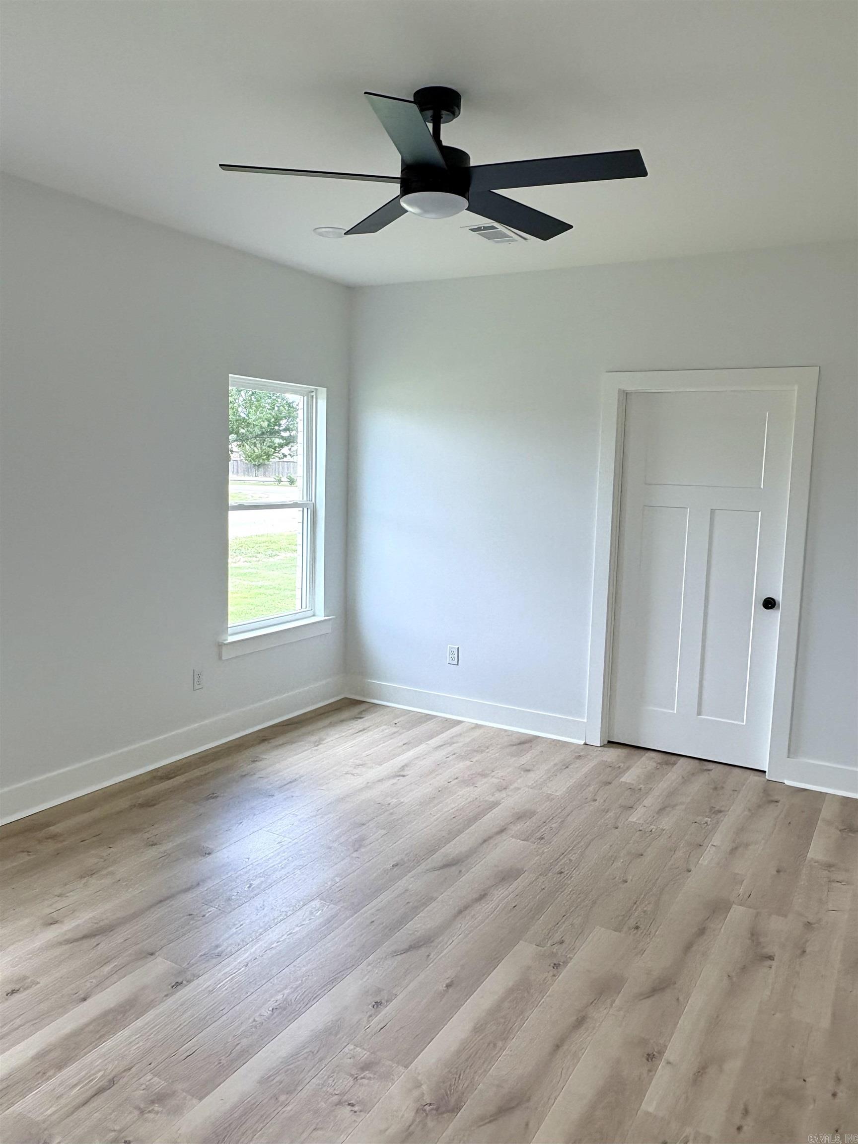 1 Dragonfly Cove Greenbrier, AR 72058