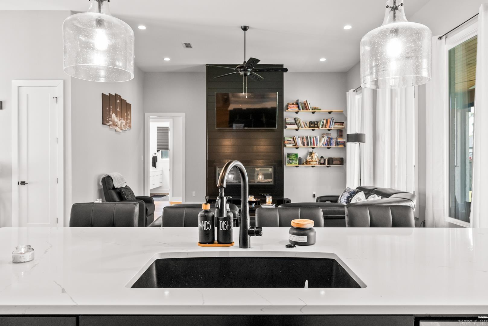 4904 Lake Vista Drive Benton, AR 72019