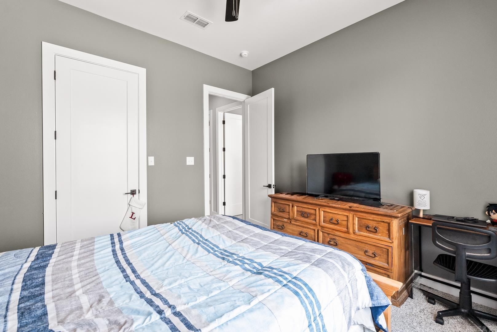 4904 Lake Vista Drive Benton, AR 72019