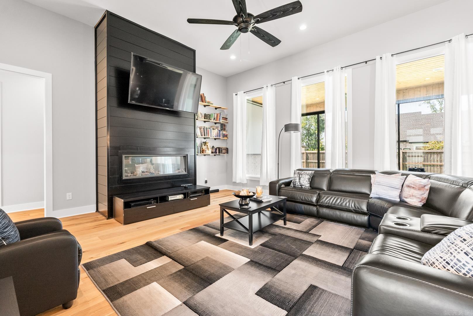 4904 Lake Vista Drive Benton, AR 72019