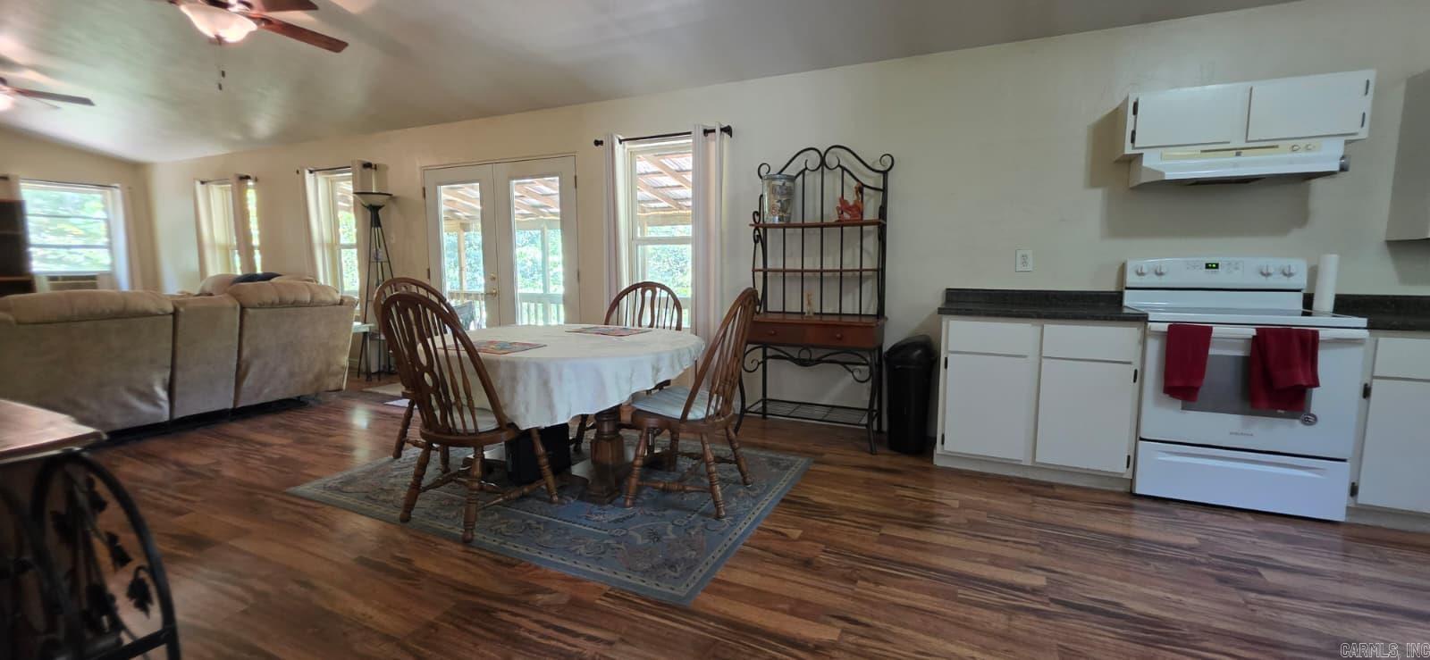 951 E County Road 206  Alton, MO