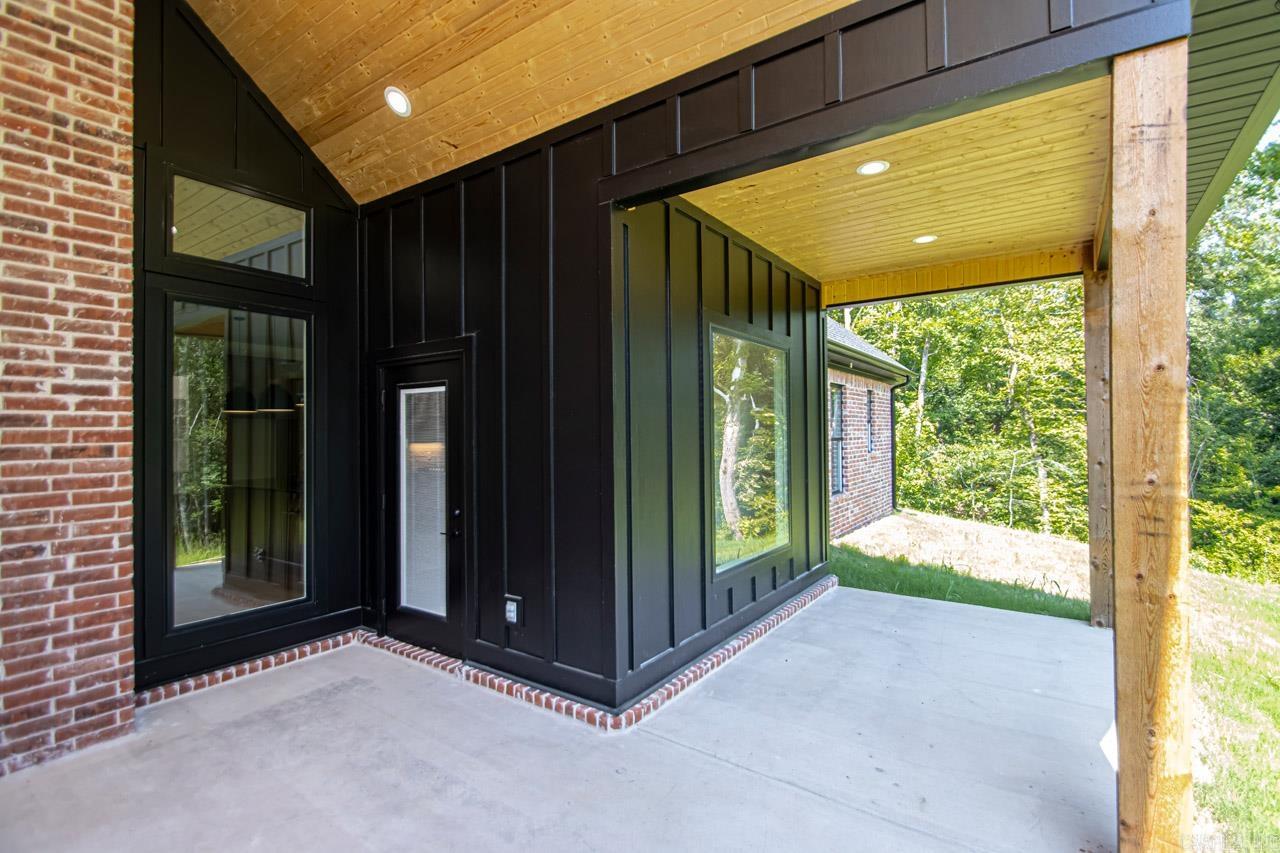 100 Shepherd Loop Drive Arkadelphia, AR 71923