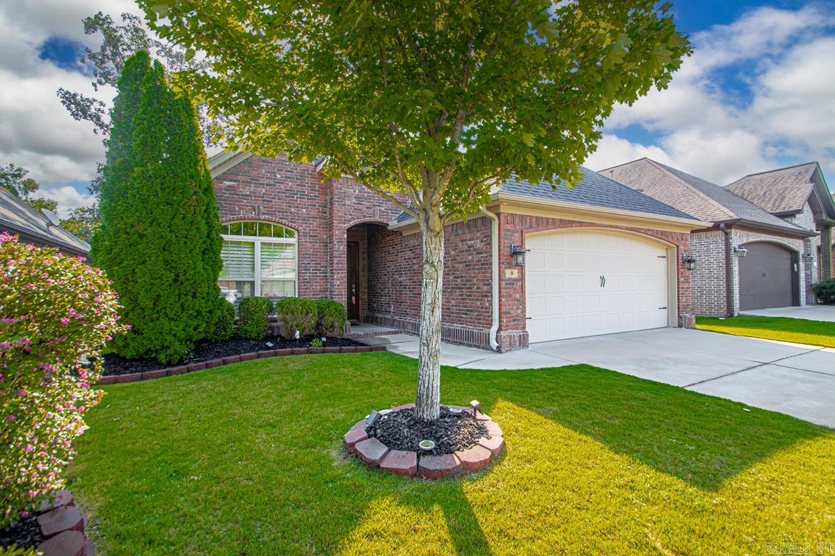 9 Bishop Place Little Rock, AR 72223