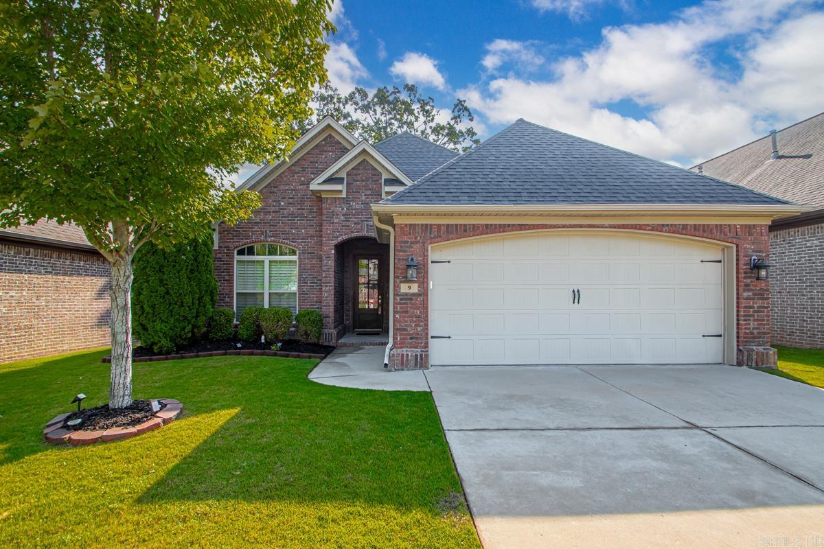 9 Bishop Place Little Rock, AR 72223