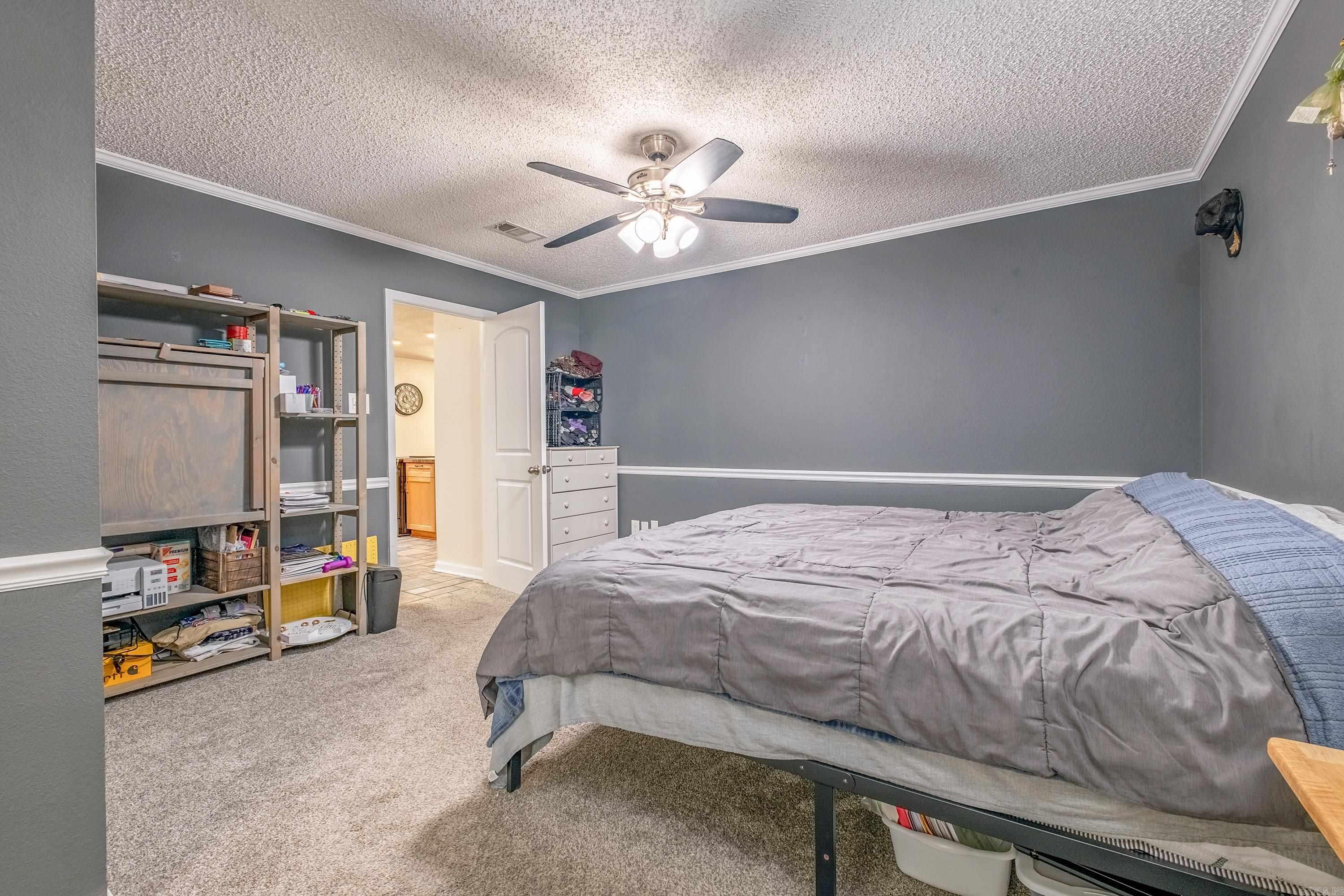 12 Carwin Benton, AR 72015