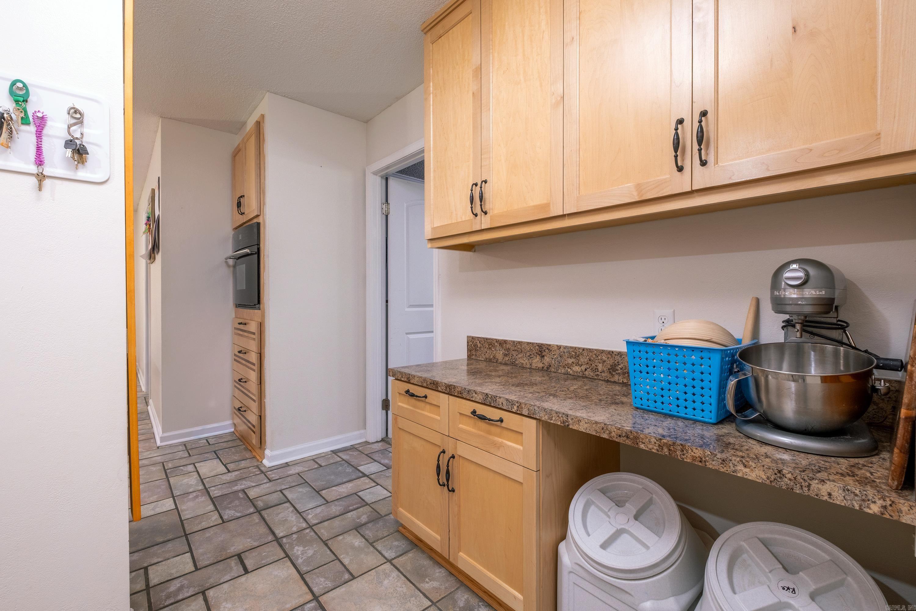 12 Carwin Benton, AR 72015