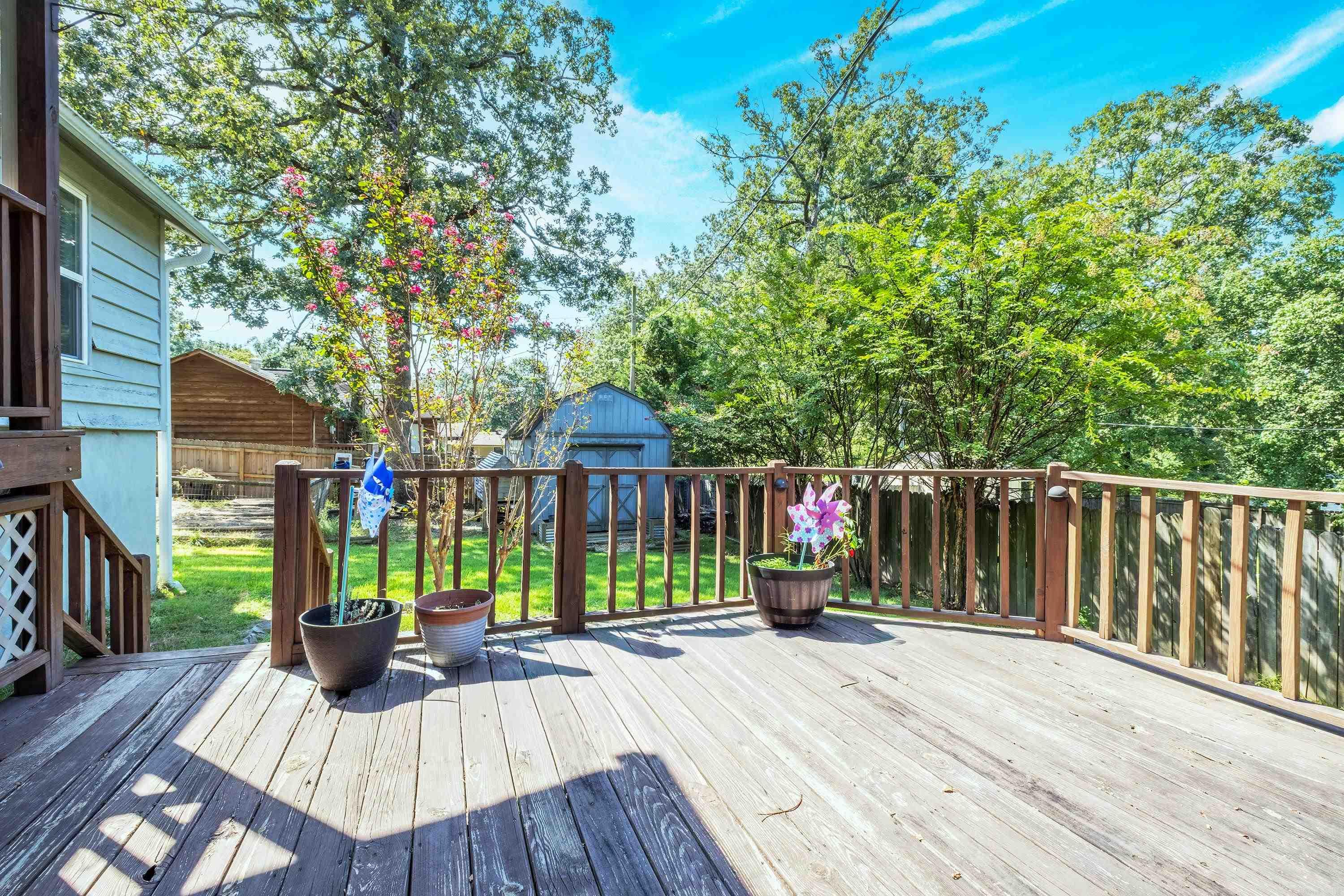 12 Carwin Benton, AR 72015