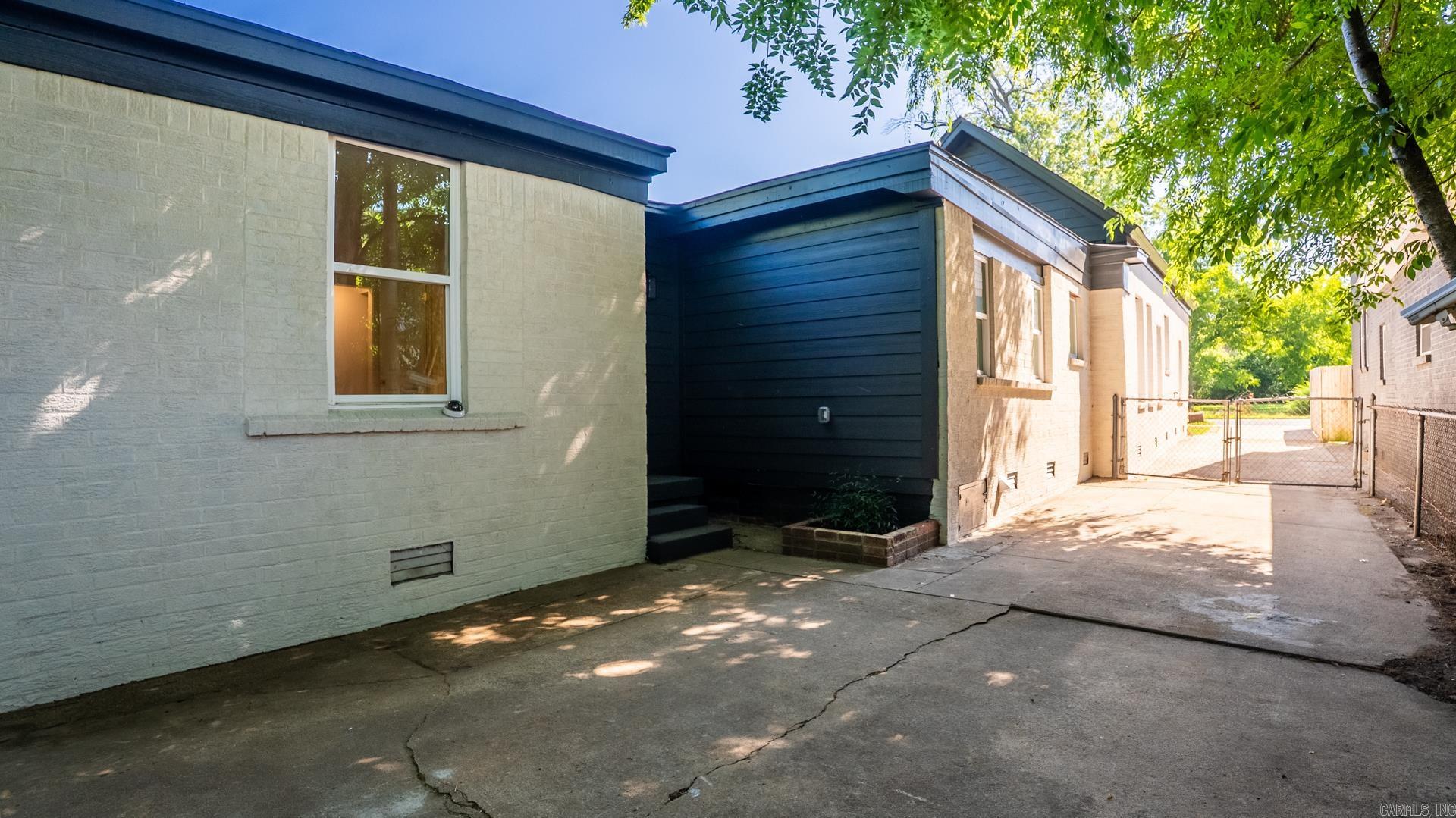 1416 S Izard Street Little Rock, AR 72202-0000