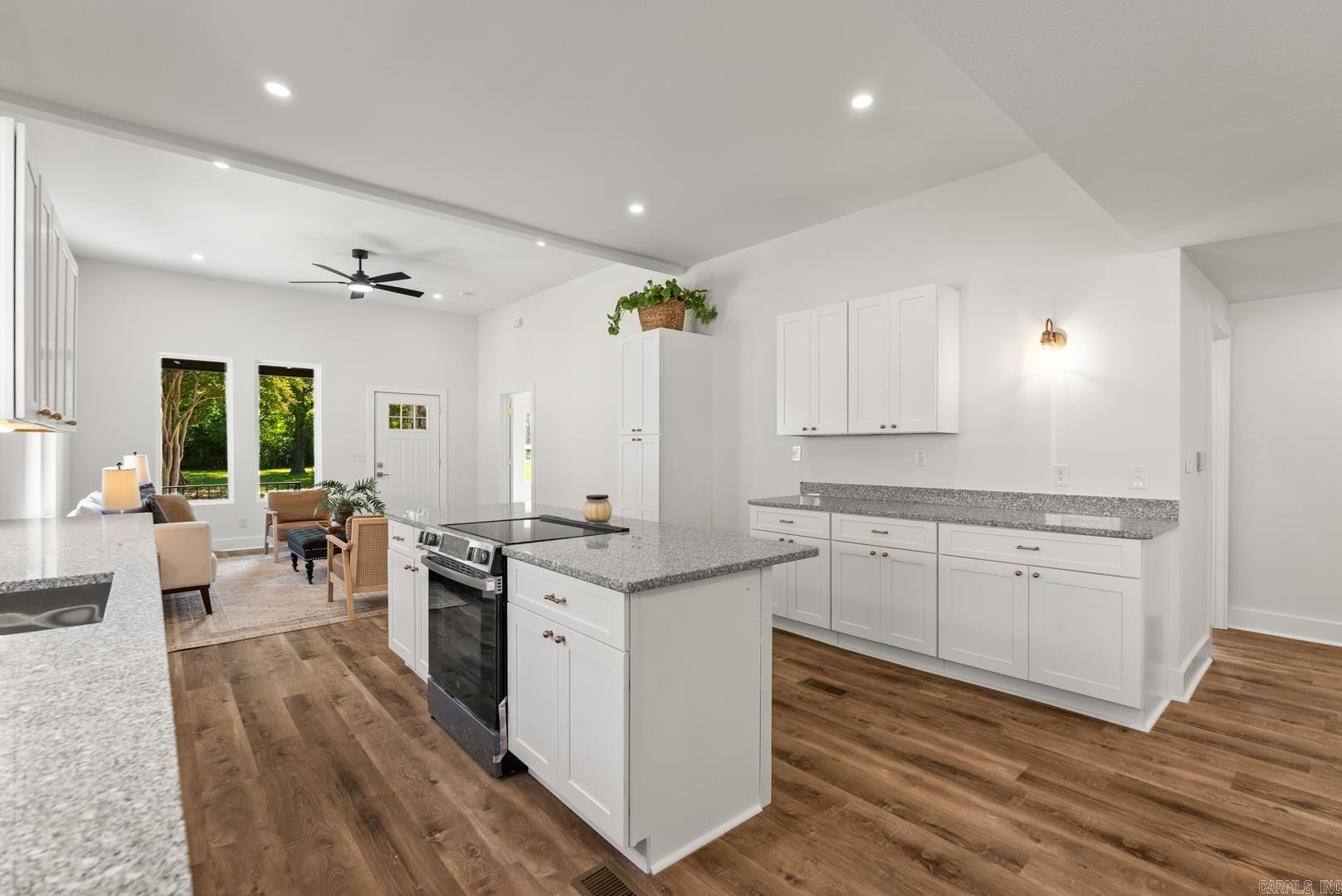 1416 S Izard Street Little Rock, AR 72202-0000