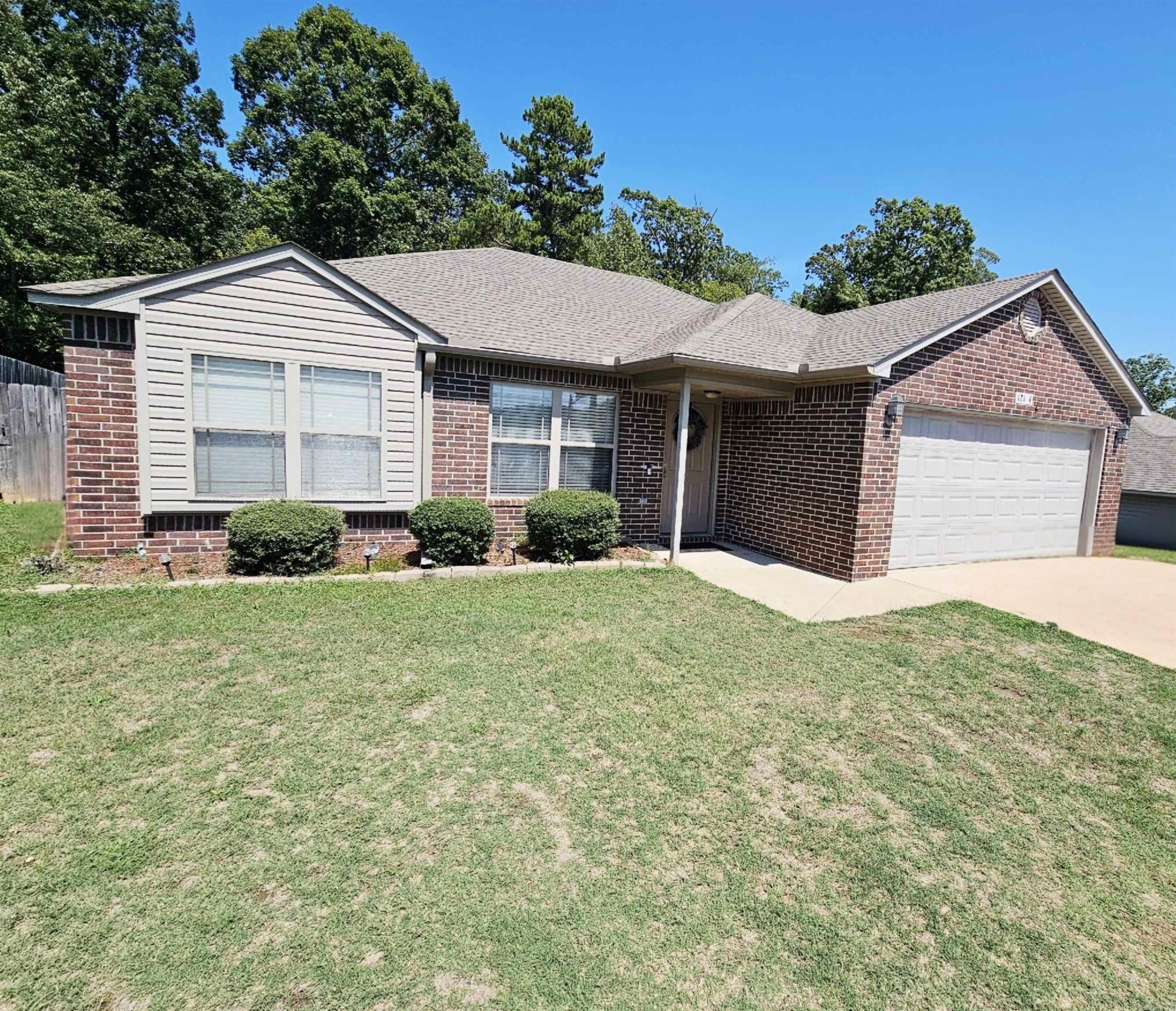 12104 Big Ridge Circle Shannon Hills, AR 72002