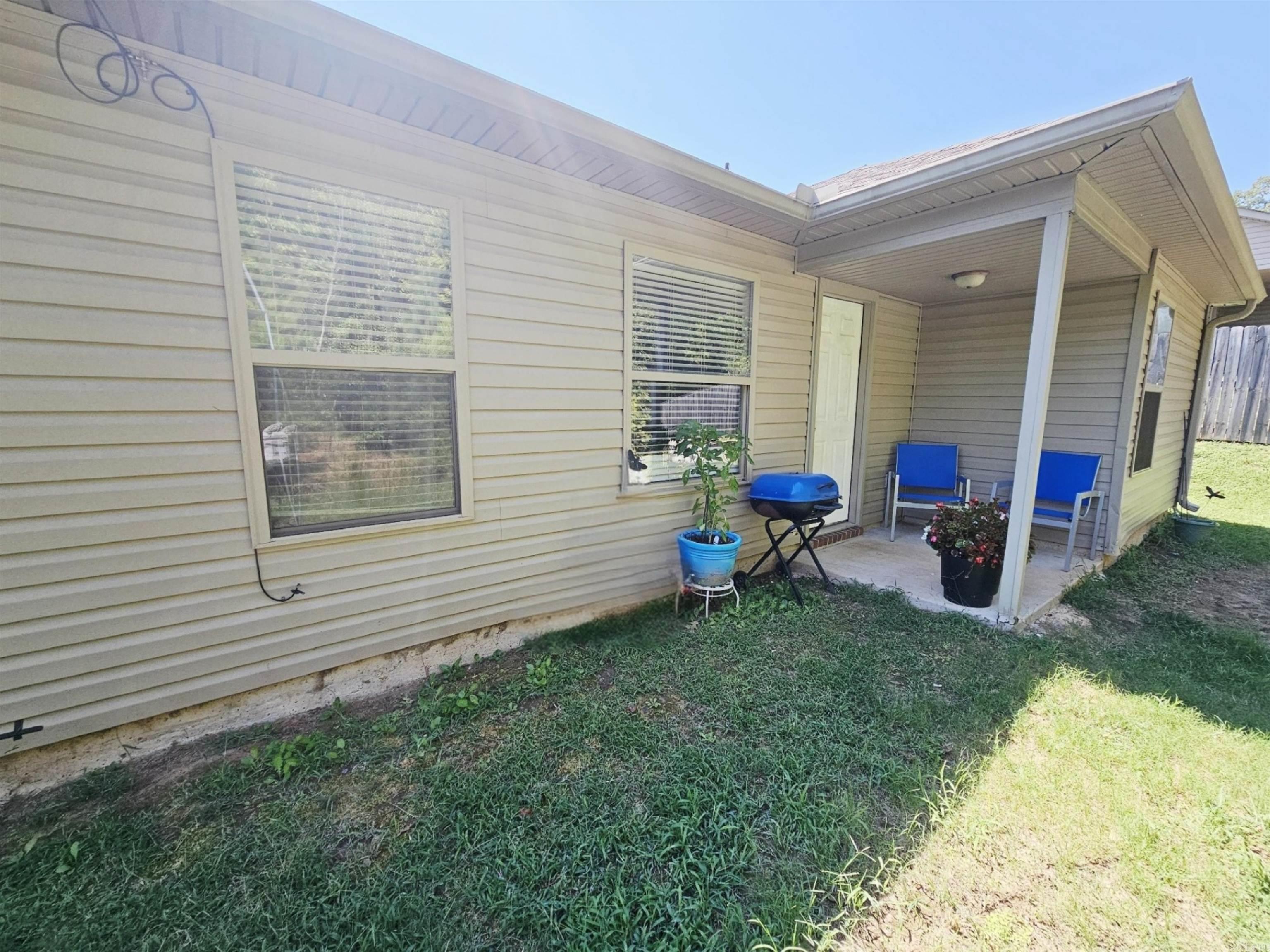 12104 Big Ridge Circle Shannon Hills, AR 72002