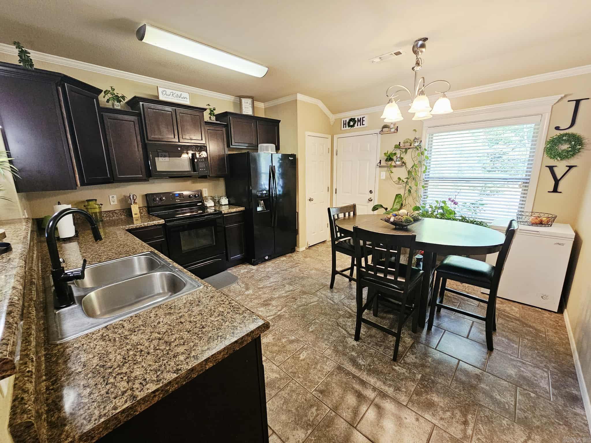 12104 Big Ridge Circle Shannon Hills, AR 72002