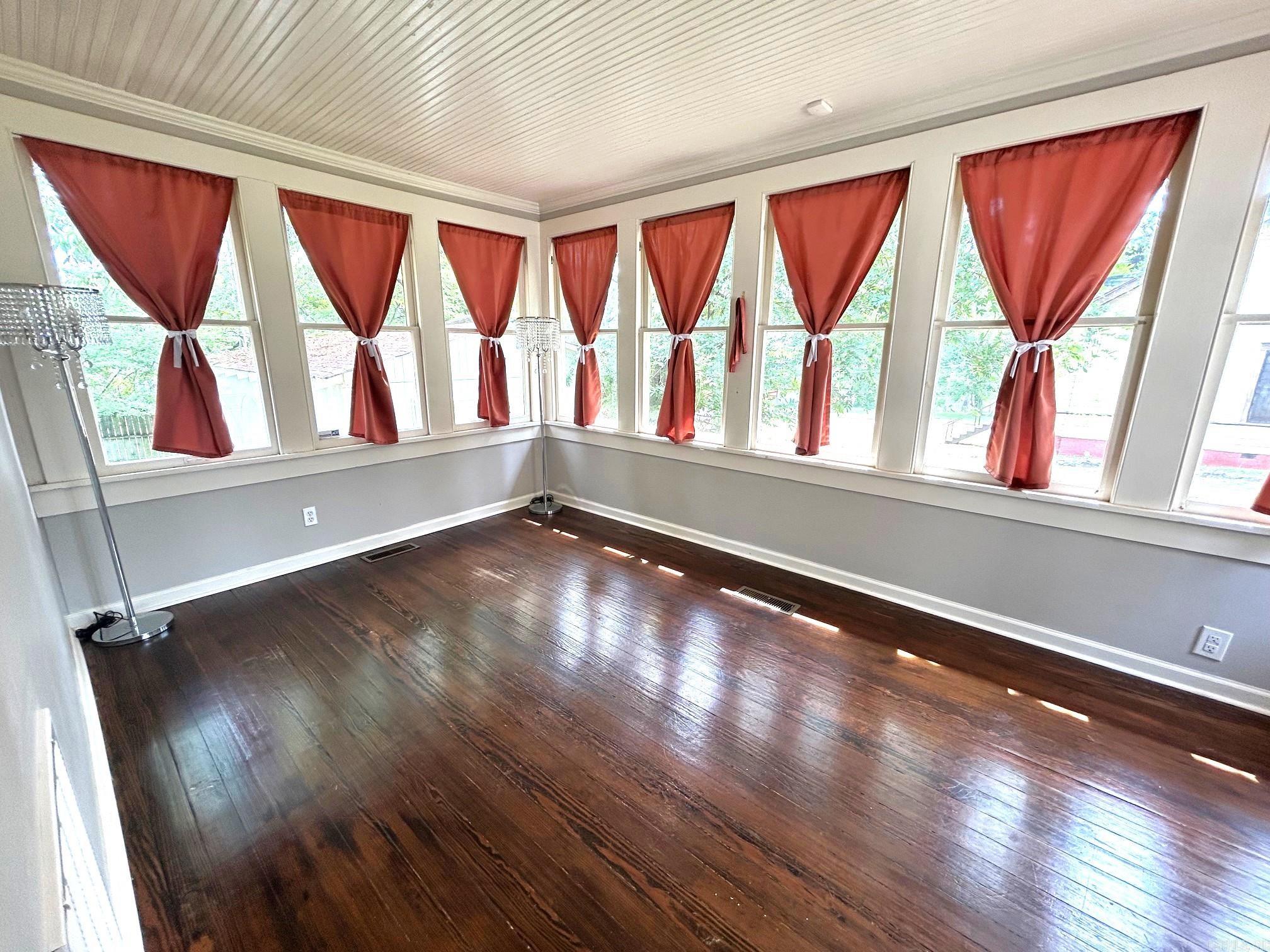 1417 Wolfe  Little Rock, AR