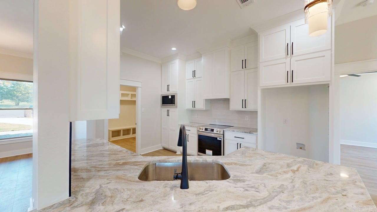 6 Persimmon Ridge Circle Greenbrier, AR 72058