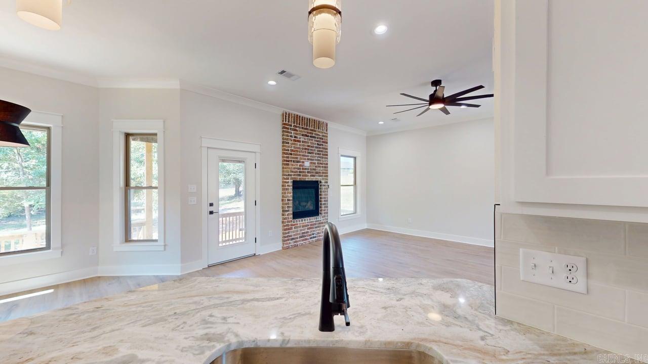 6 Persimmon Ridge Circle Greenbrier, AR 72058