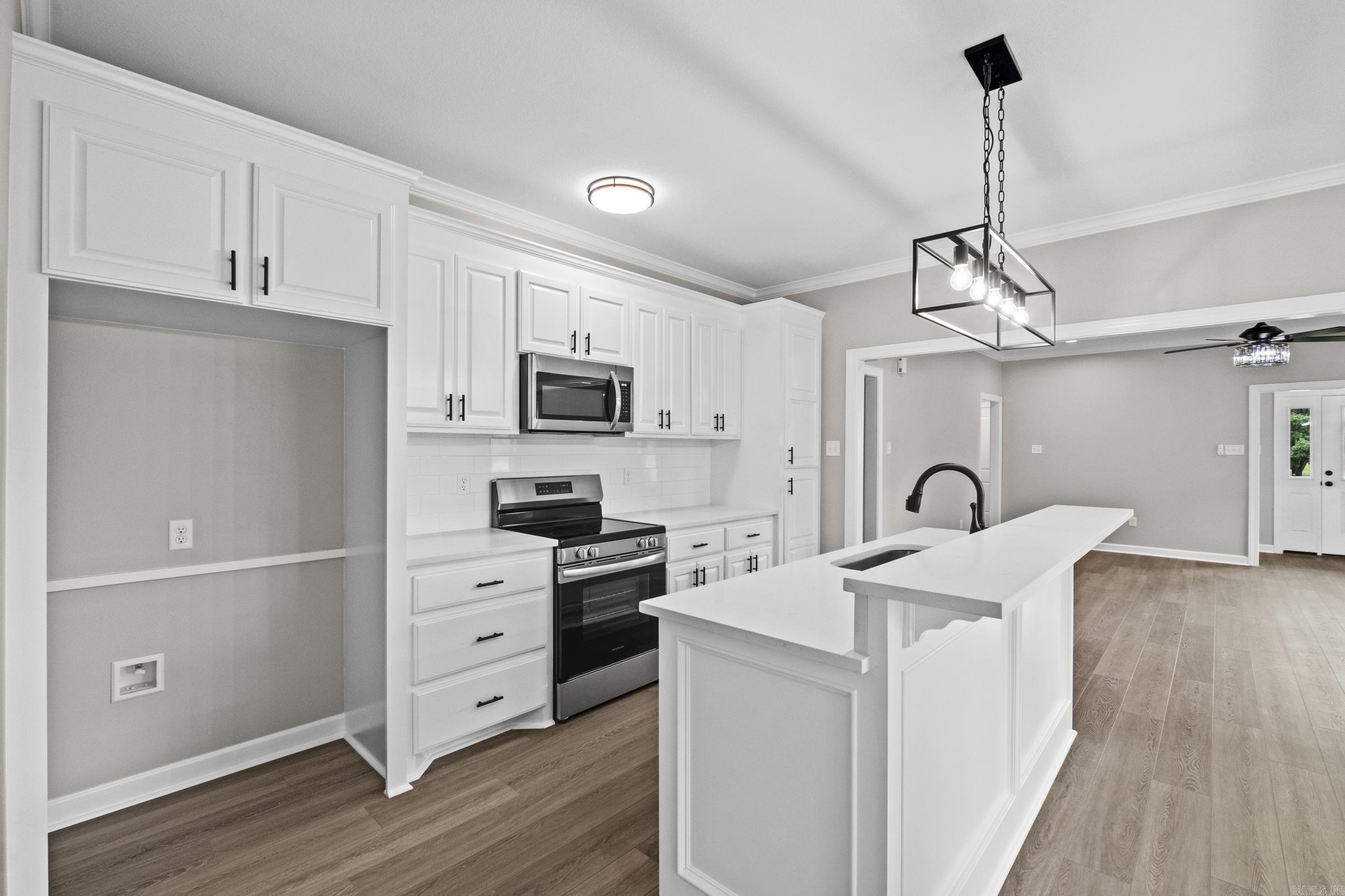 22 Ledrick  Mayflower, AR