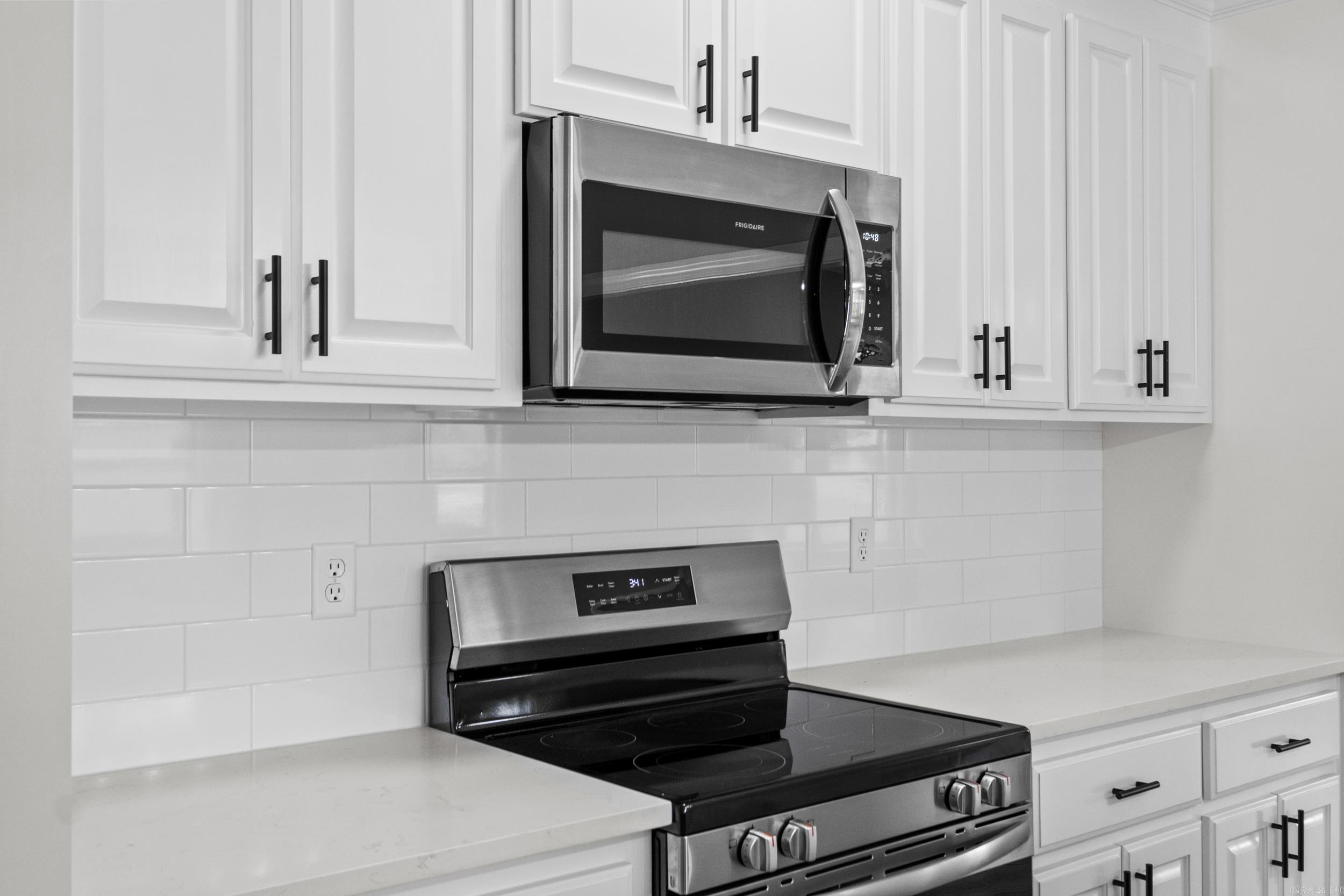 22 Ledrick  Mayflower, AR