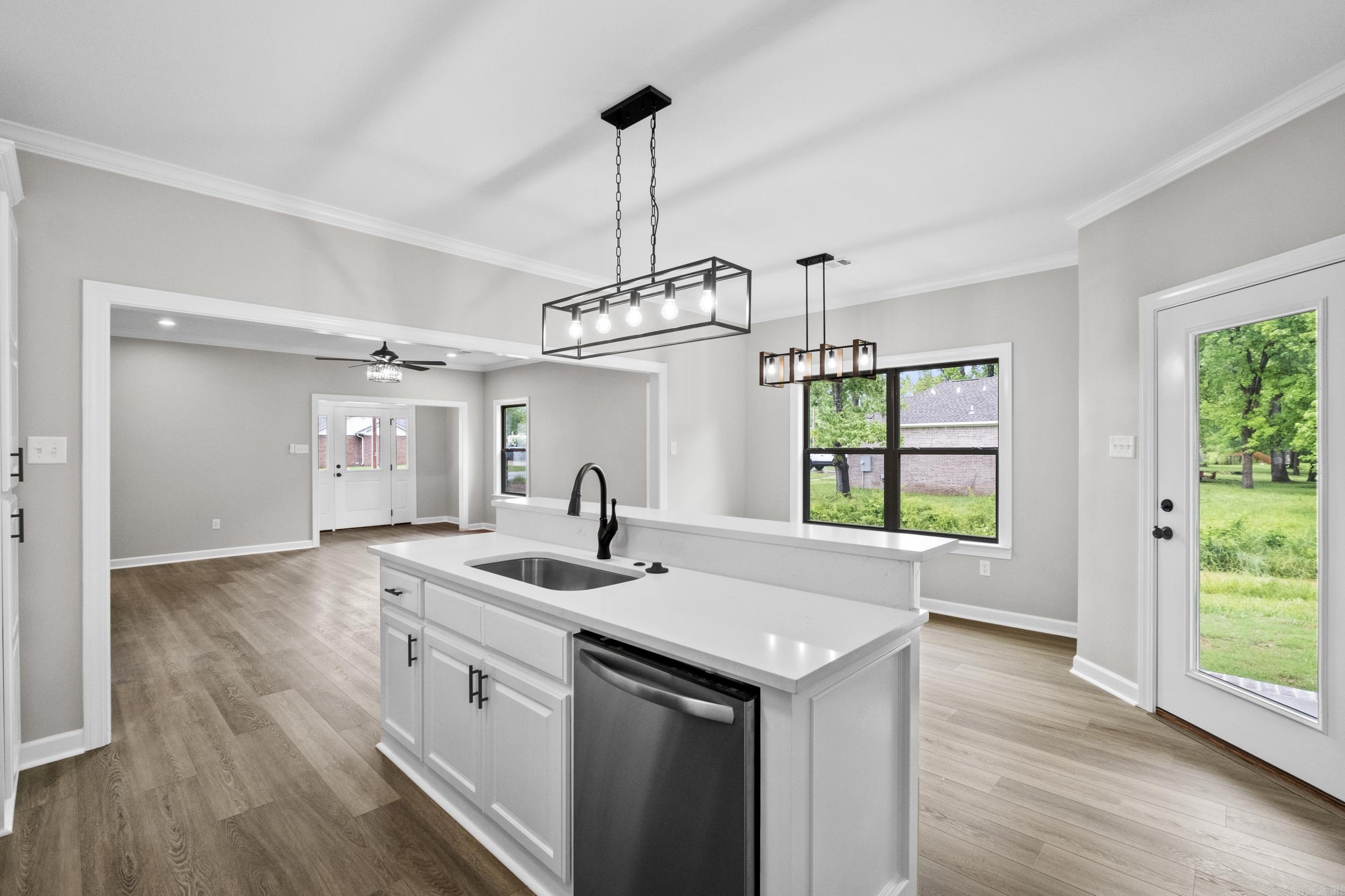 22 Ledrick  Mayflower, AR