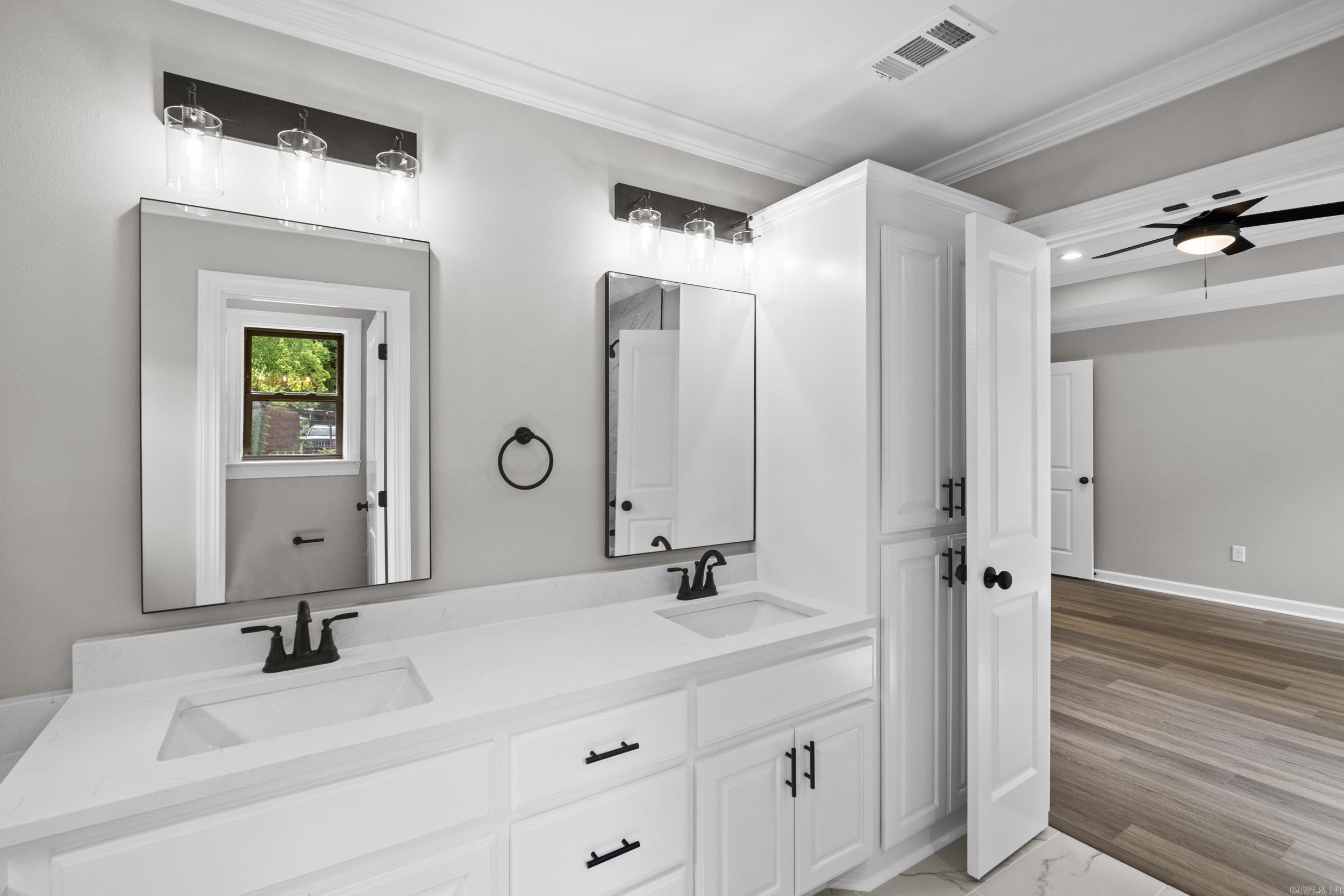 22 Ledrick  Mayflower, AR