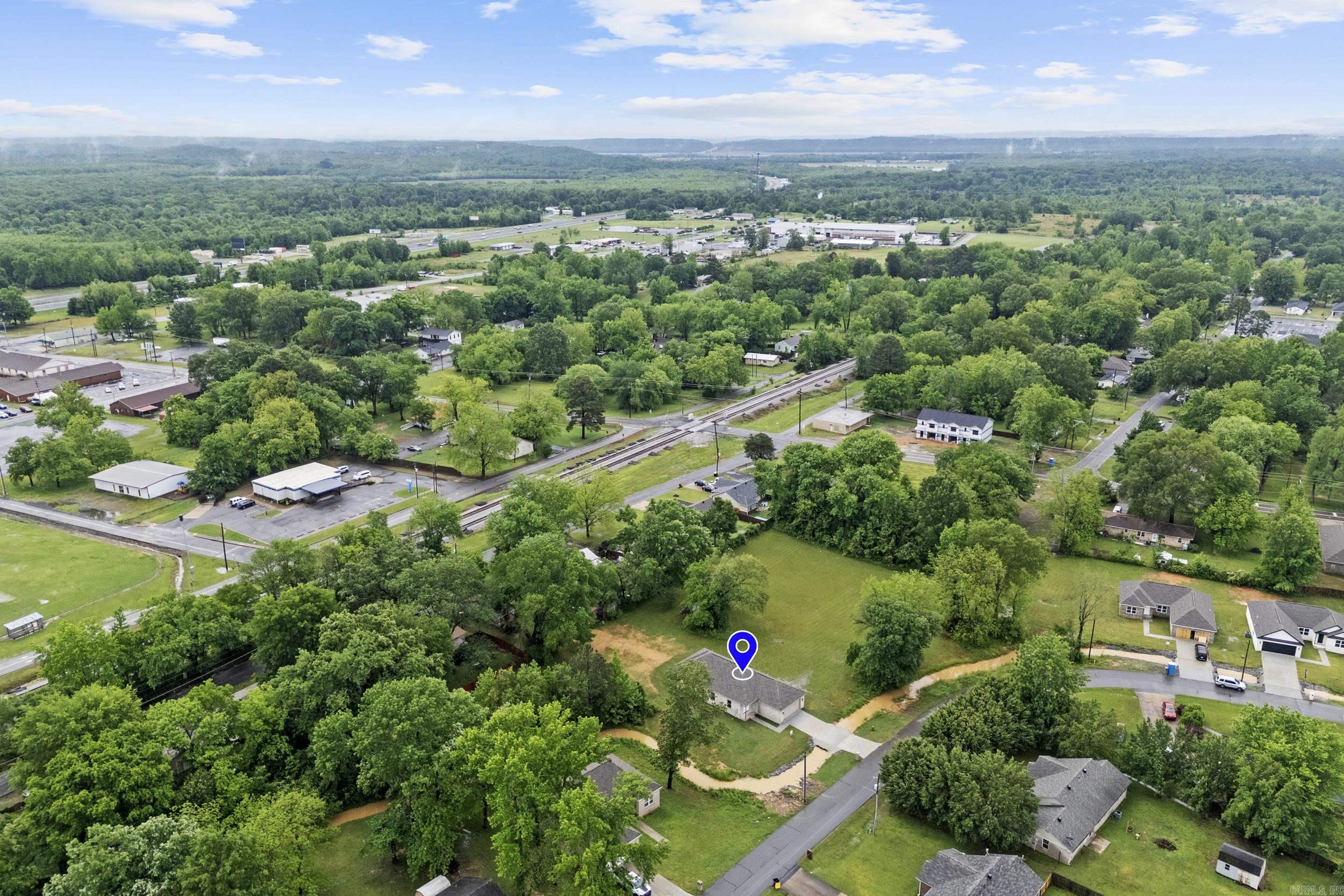 22 Ledrick  Mayflower, AR