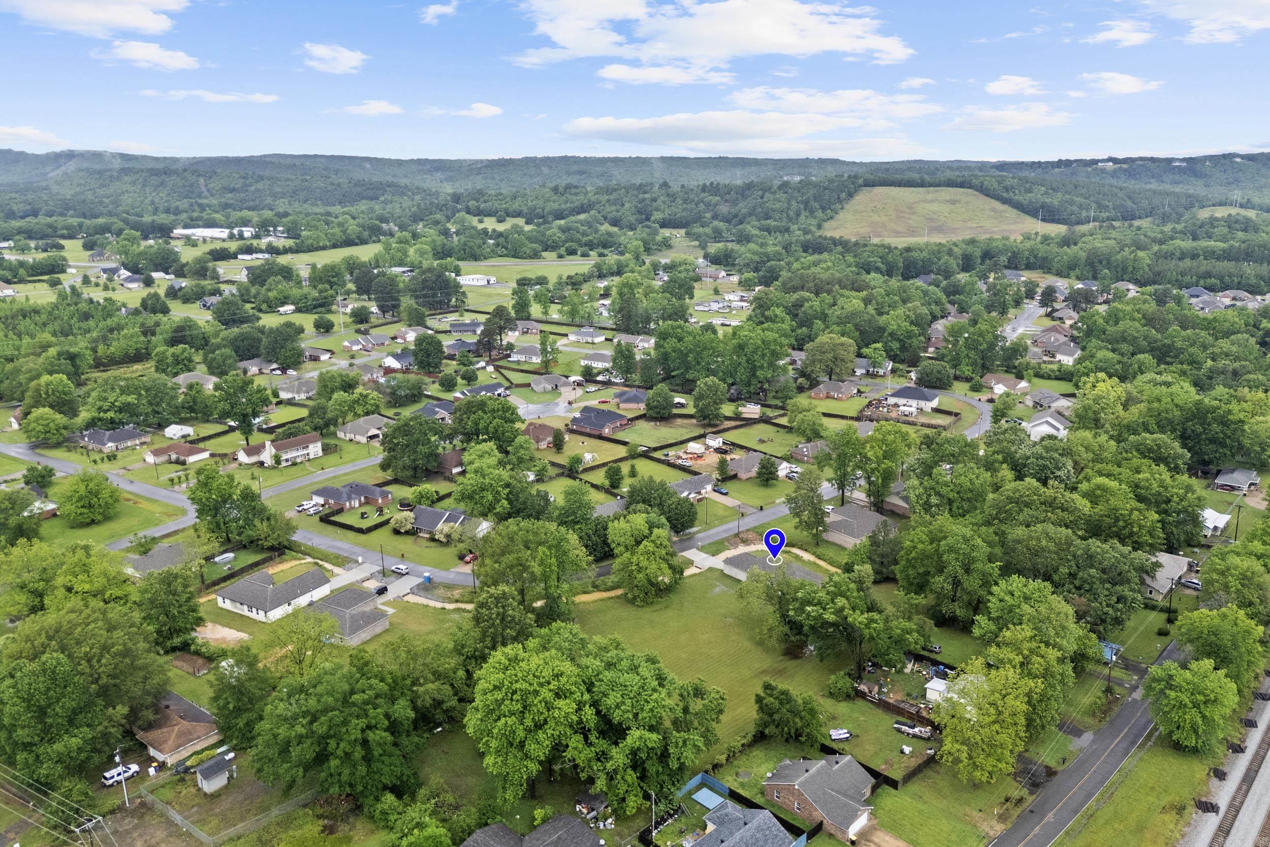 22 Ledrick  Mayflower, AR