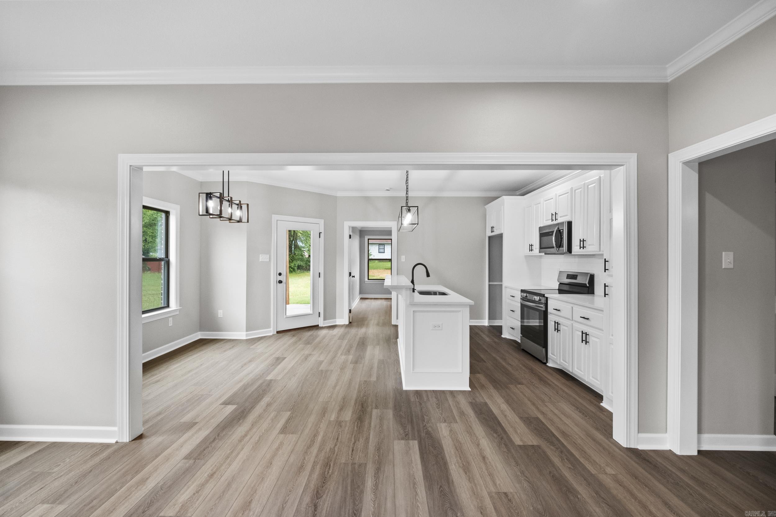 22 Ledrick  Mayflower, AR