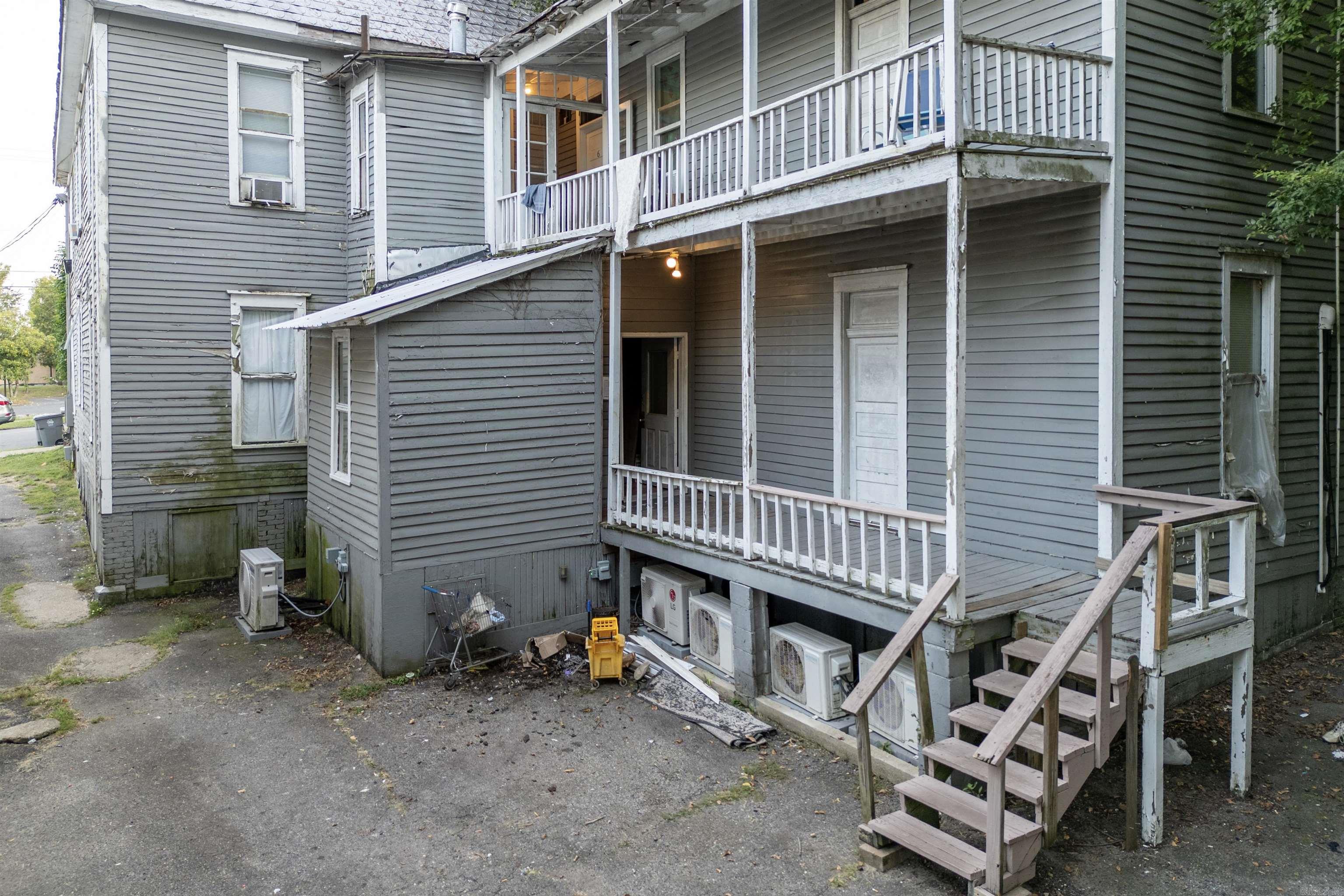 400 & 402 Quapaw  Hot Springs, AR