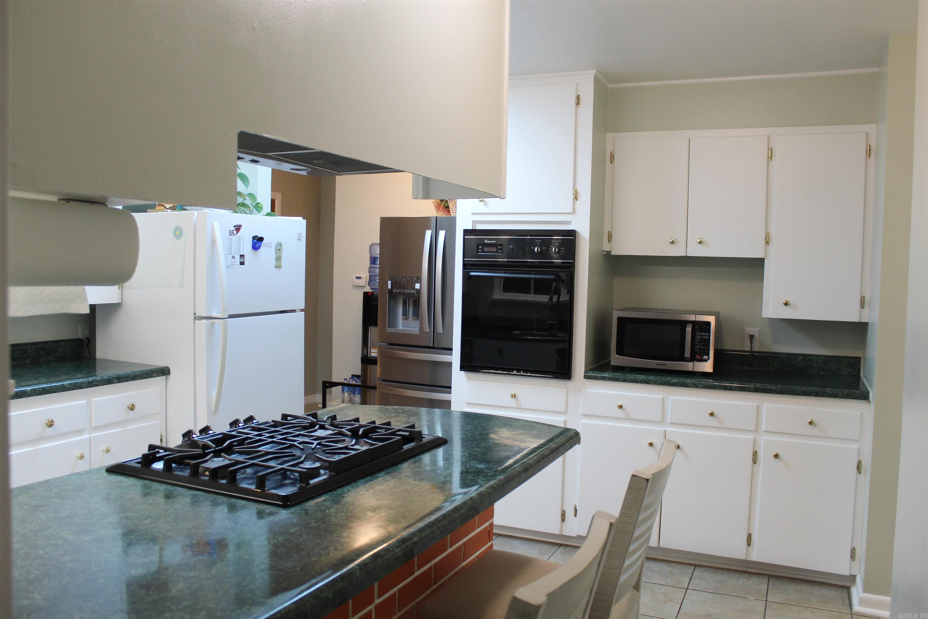 208 S Phoenix Ave  Russellville, AR