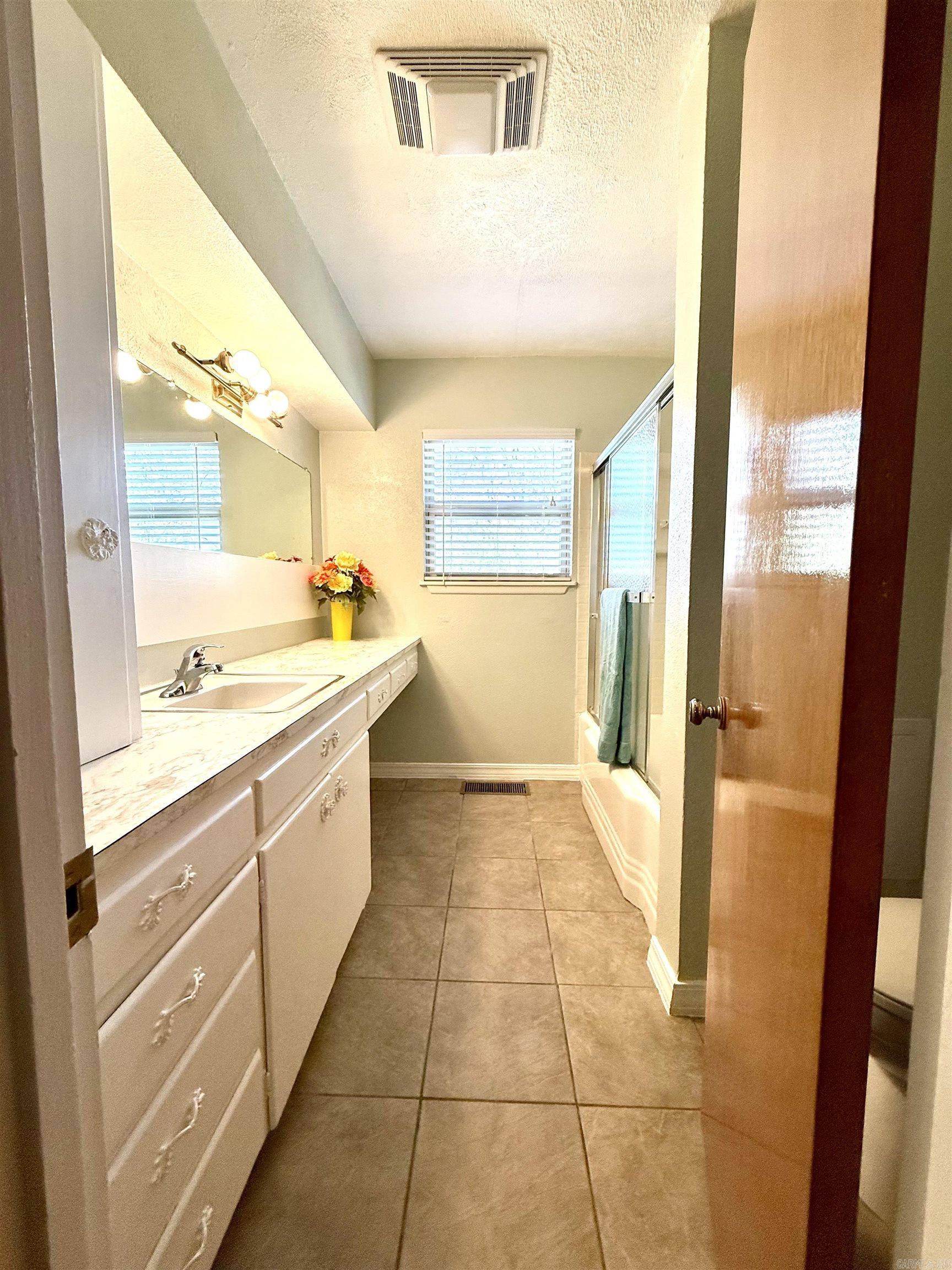 208 S Phoenix Ave Russellville, AR 72801