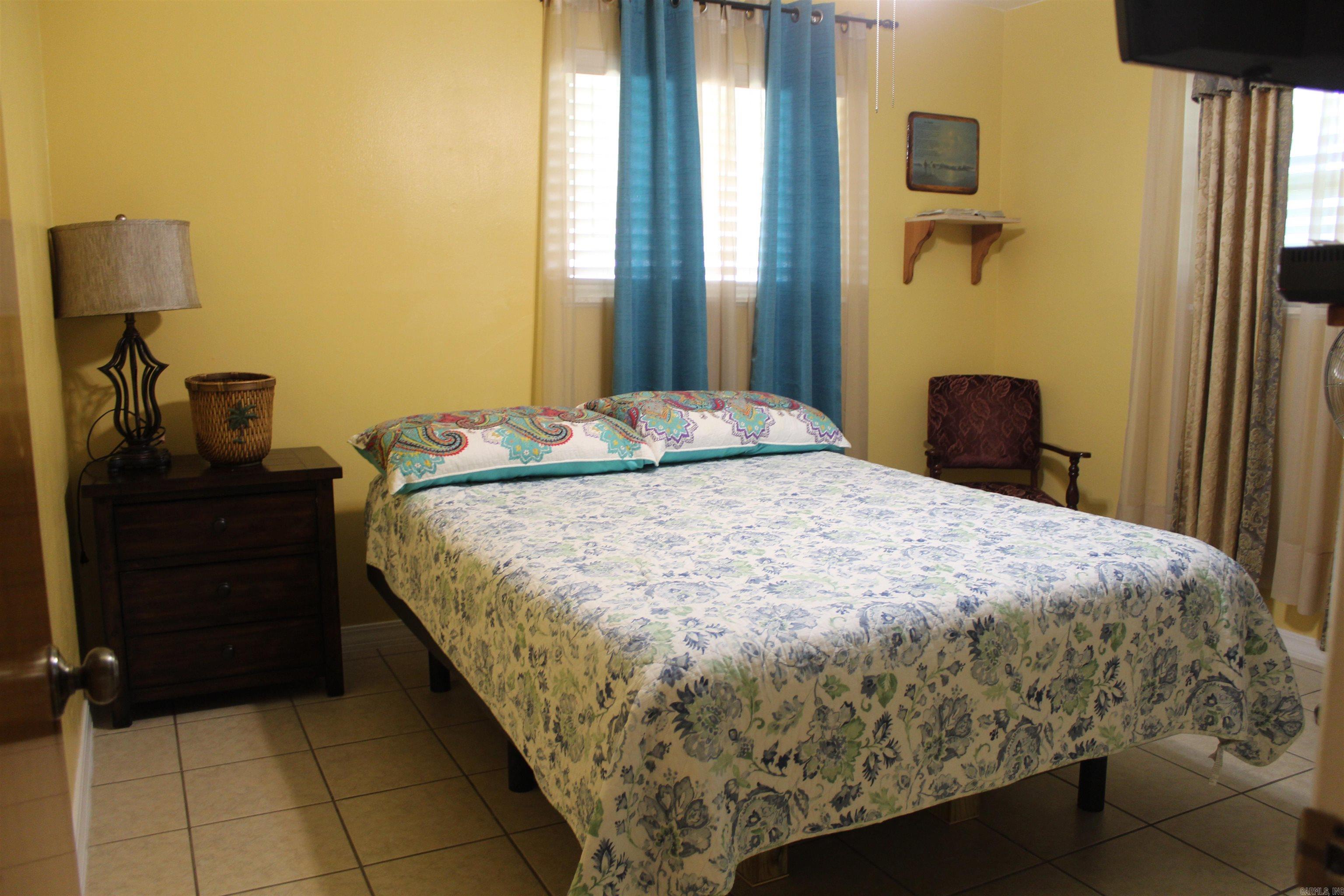 208 S Phoenix Ave  Russellville, AR